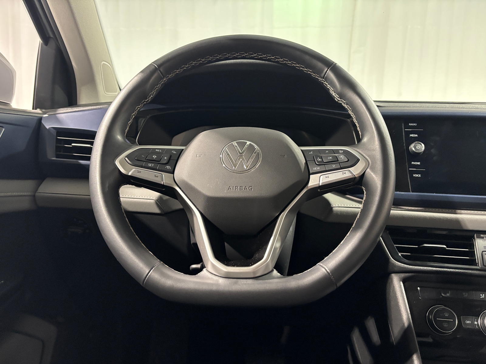 Thumbnail: 2024 Volkswagen Taos - 4