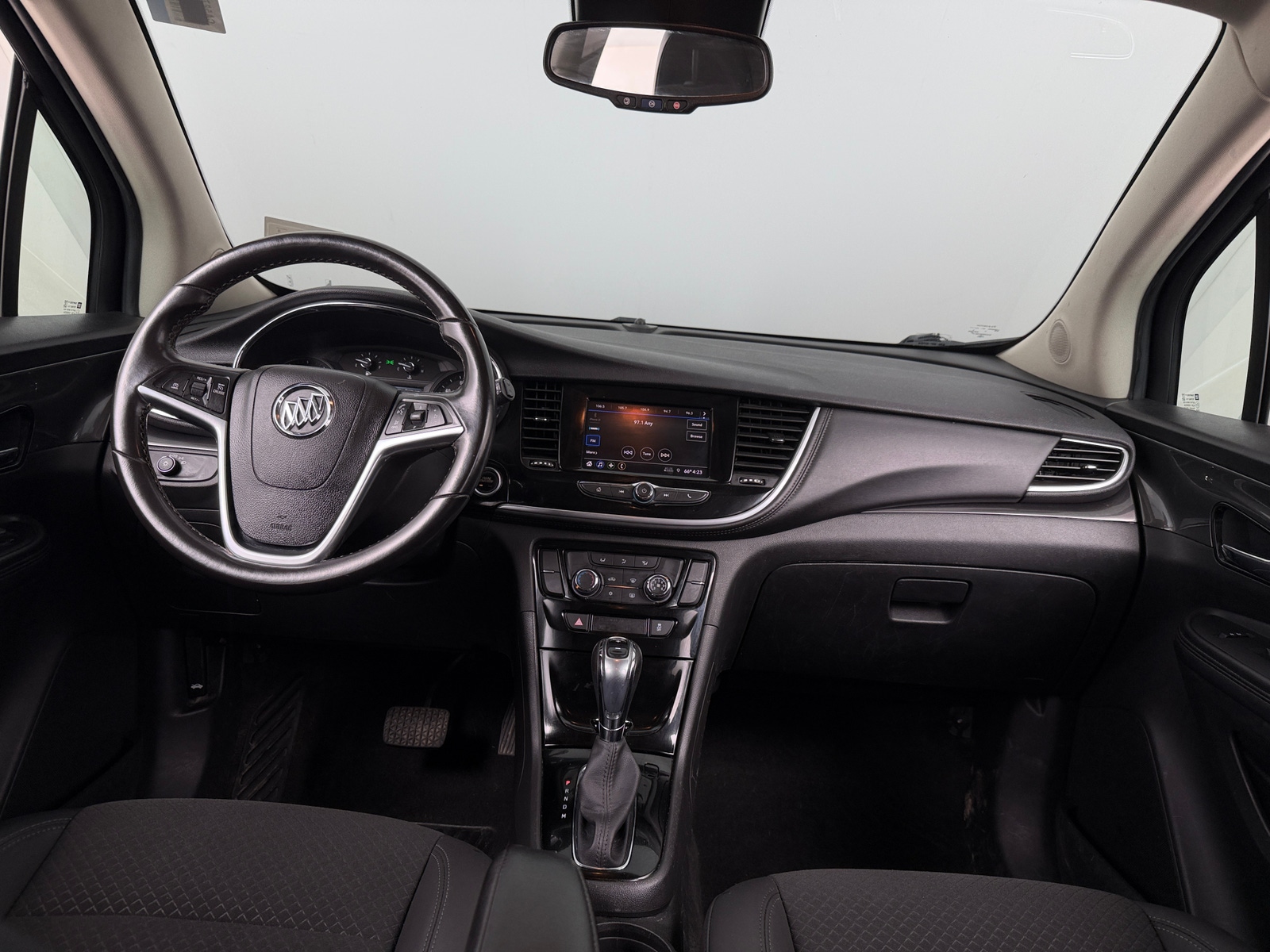 Thumbnail: 2022 Buick Encore - 2