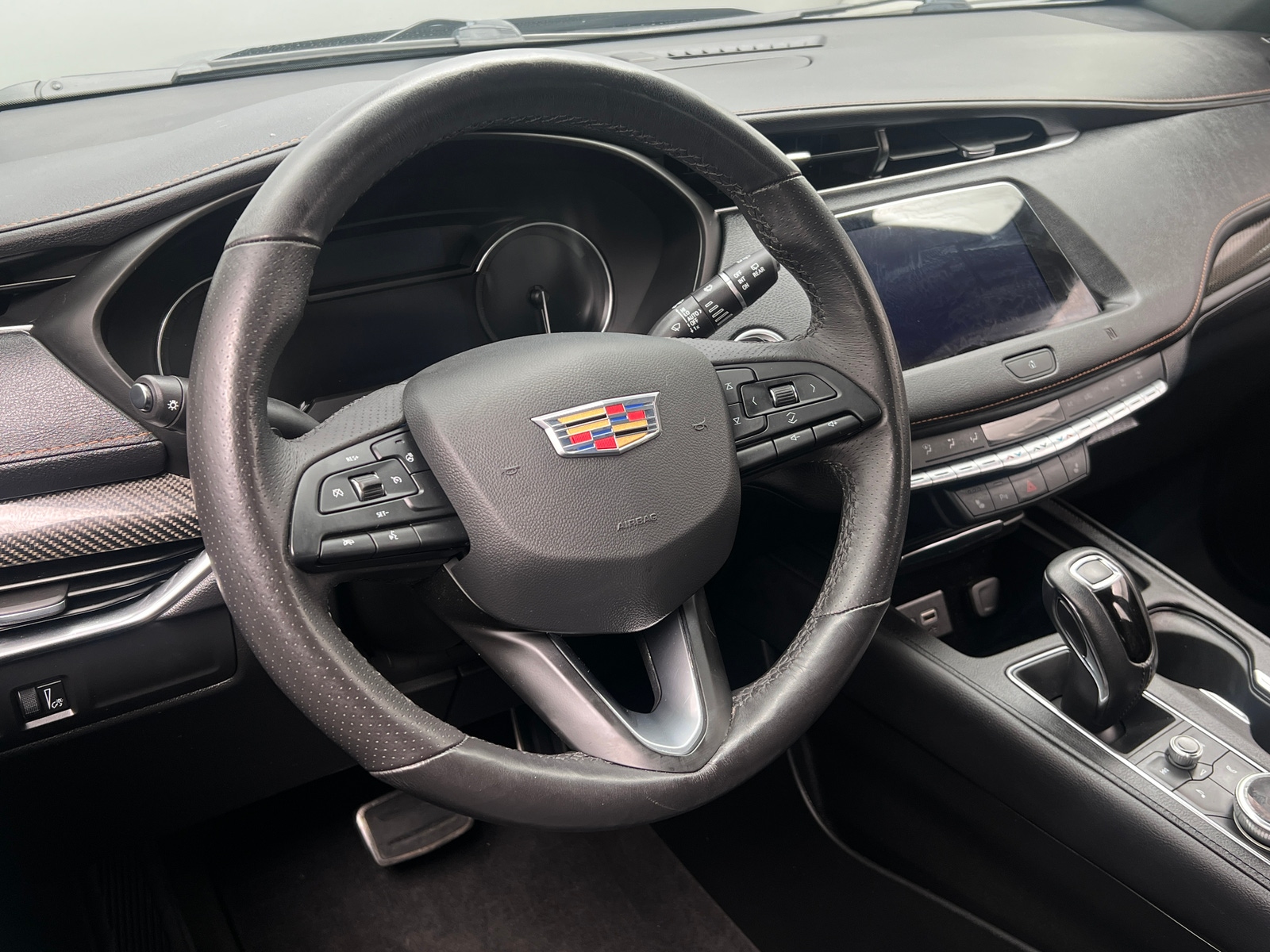 Thumbnail: 2019 Cadillac XT4 - 4