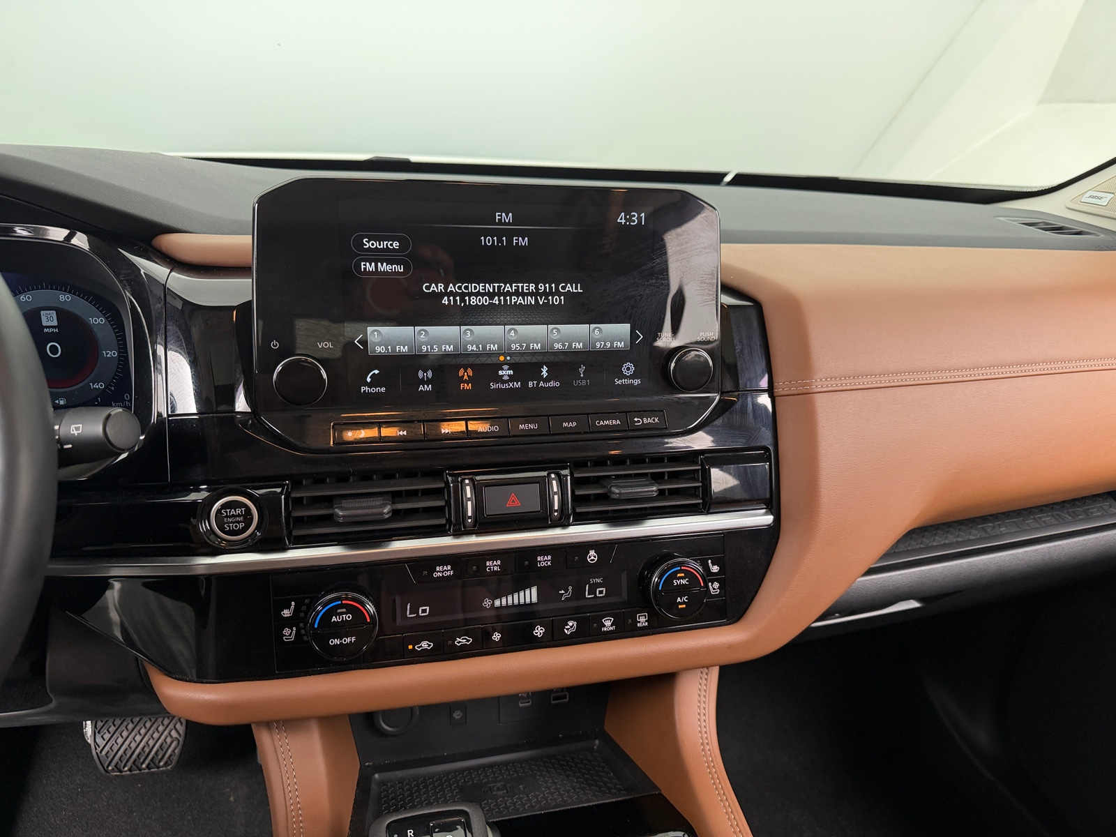 Thumbnail: 2024 Nissan Pathfinder - 3