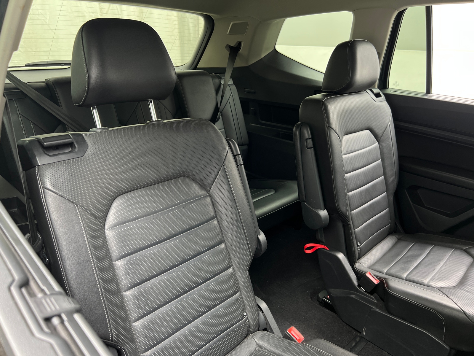 Thumbnail: 2018 Volkswagen Atlas - 5