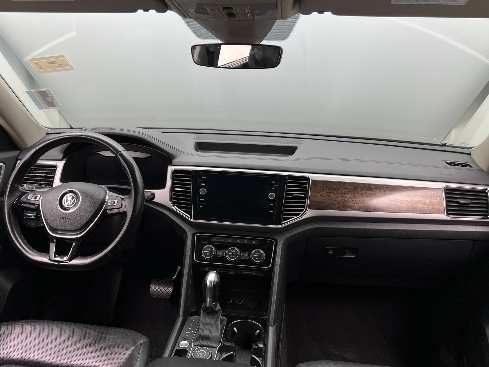 Thumbnail: 2018 Volkswagen Atlas - 2