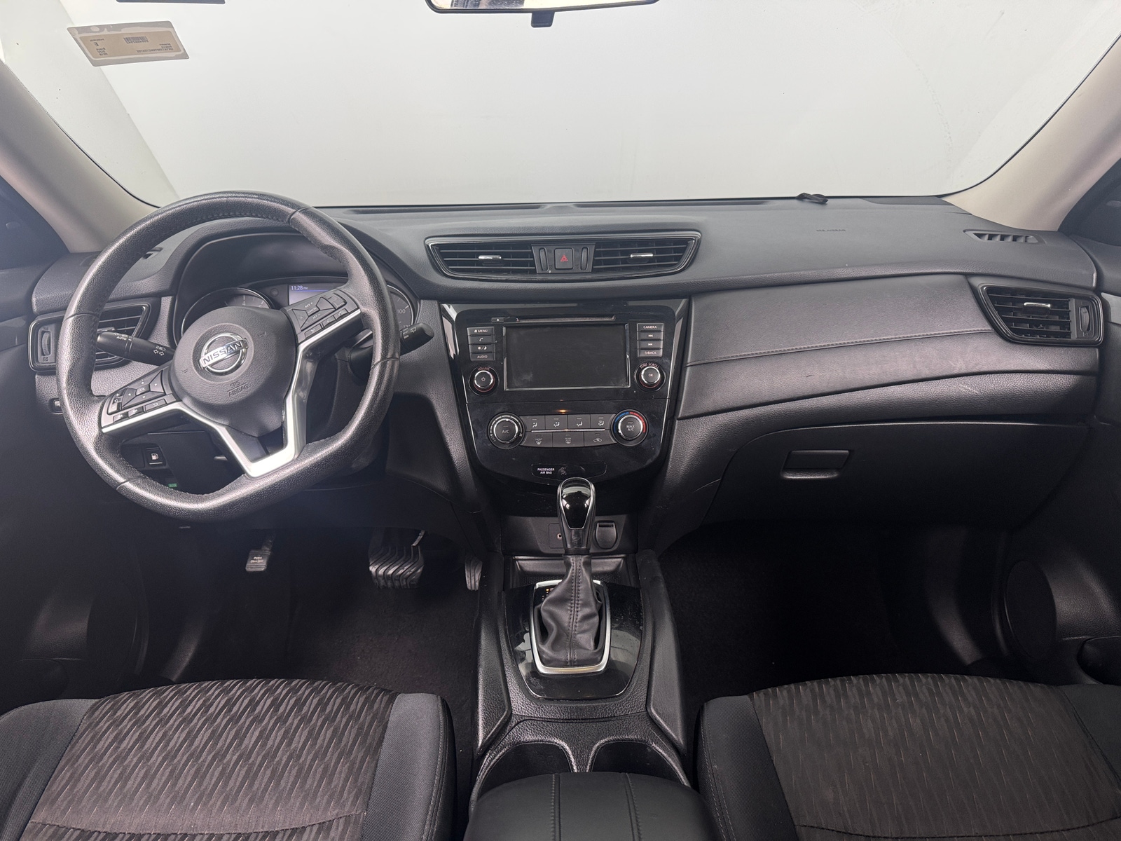 Thumbnail: 2019 Nissan Rogue - 3