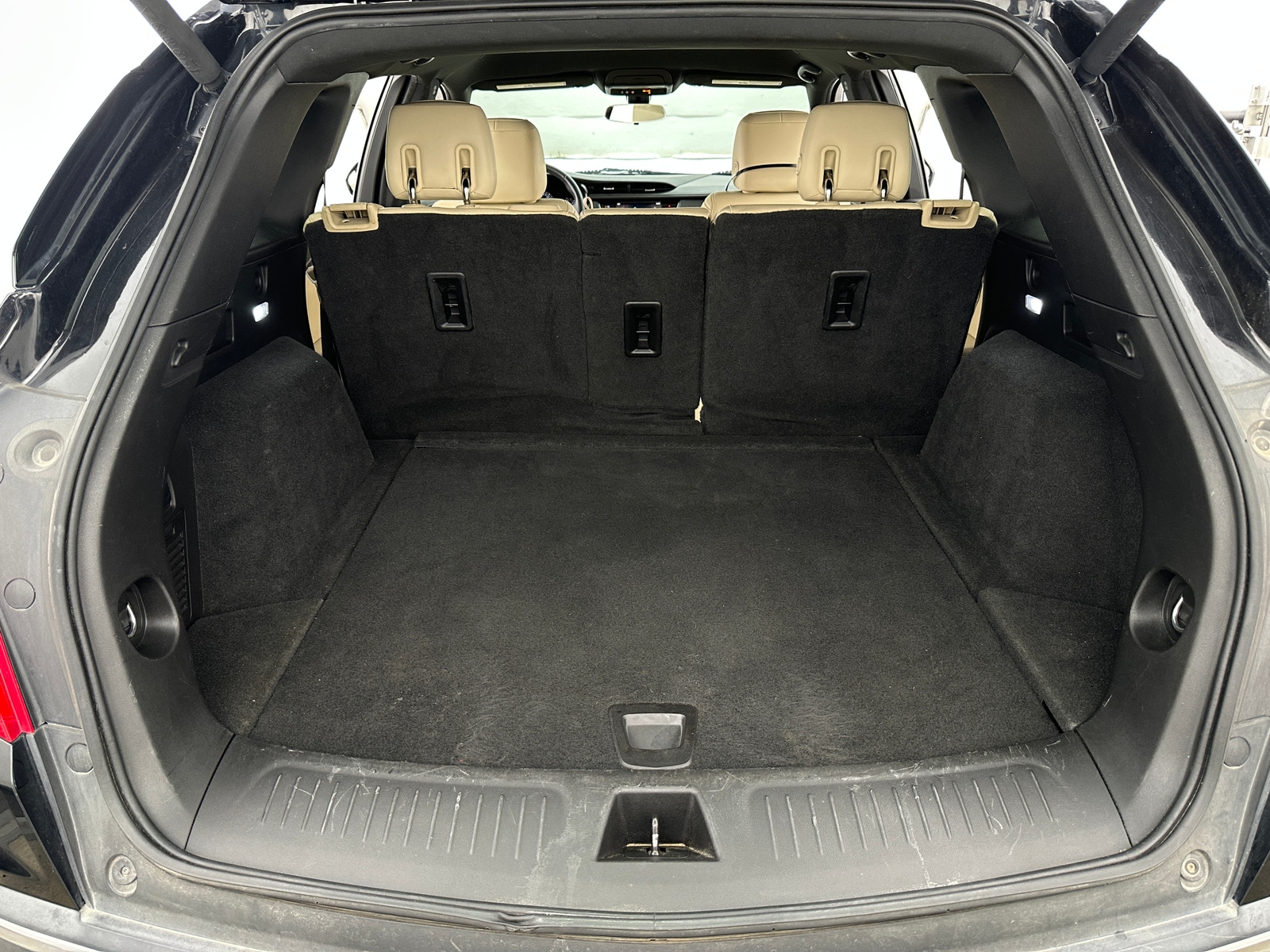 Thumbnail: 2017 Cadillac XT5 - 6