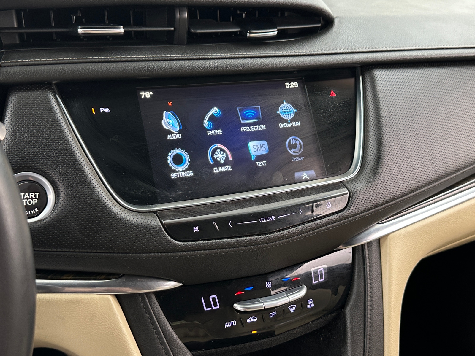 Thumbnail: 2017 Cadillac XT5 - 3