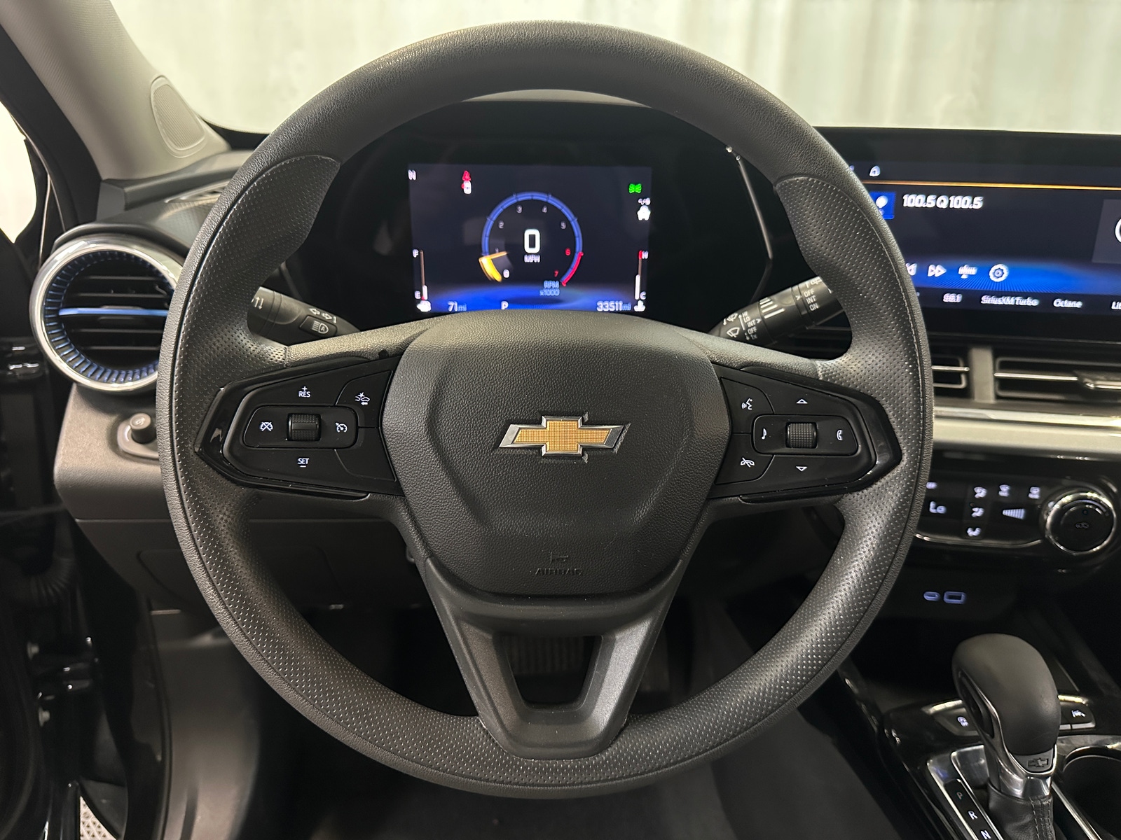 Thumbnail: 2025 Chevrolet Trax - 5