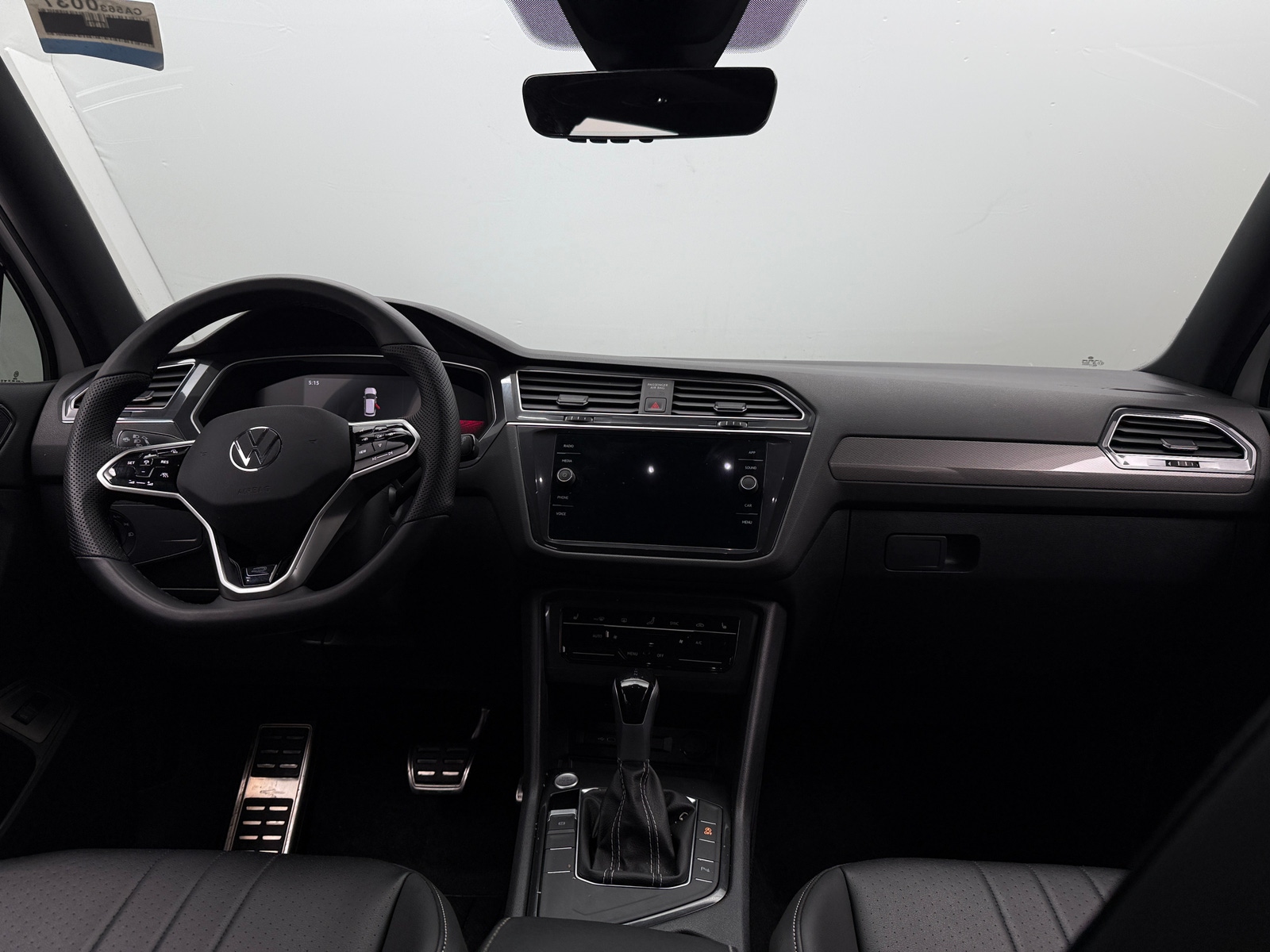 Thumbnail: 2024 Volkswagen Tiguan - 2