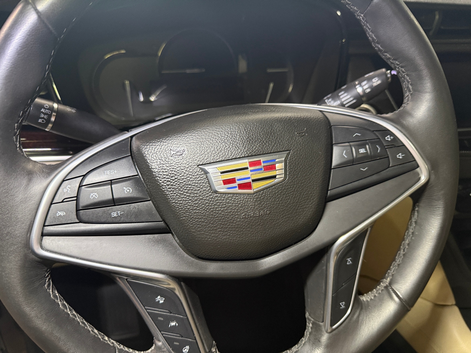 Thumbnail: 2017 Cadillac XT5 - 4