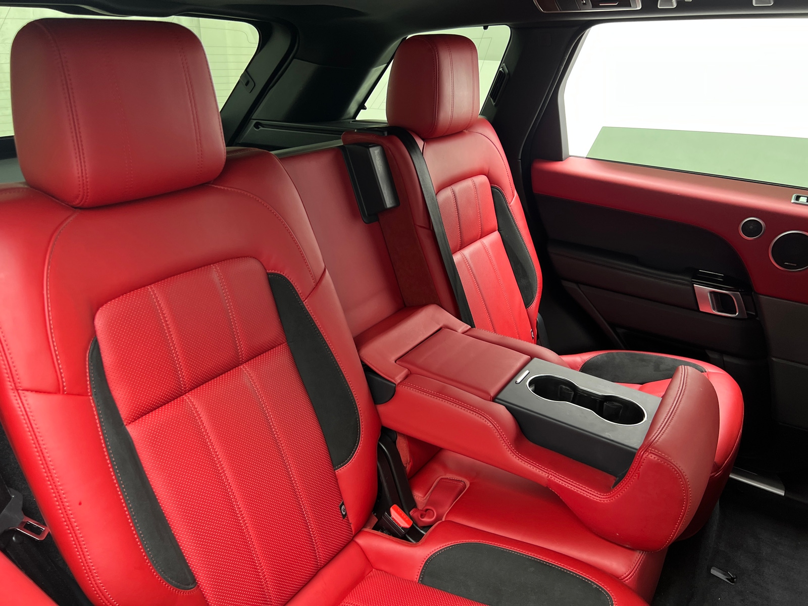 Thumbnail: 2018 Land Rover Range Rover Sport - 5