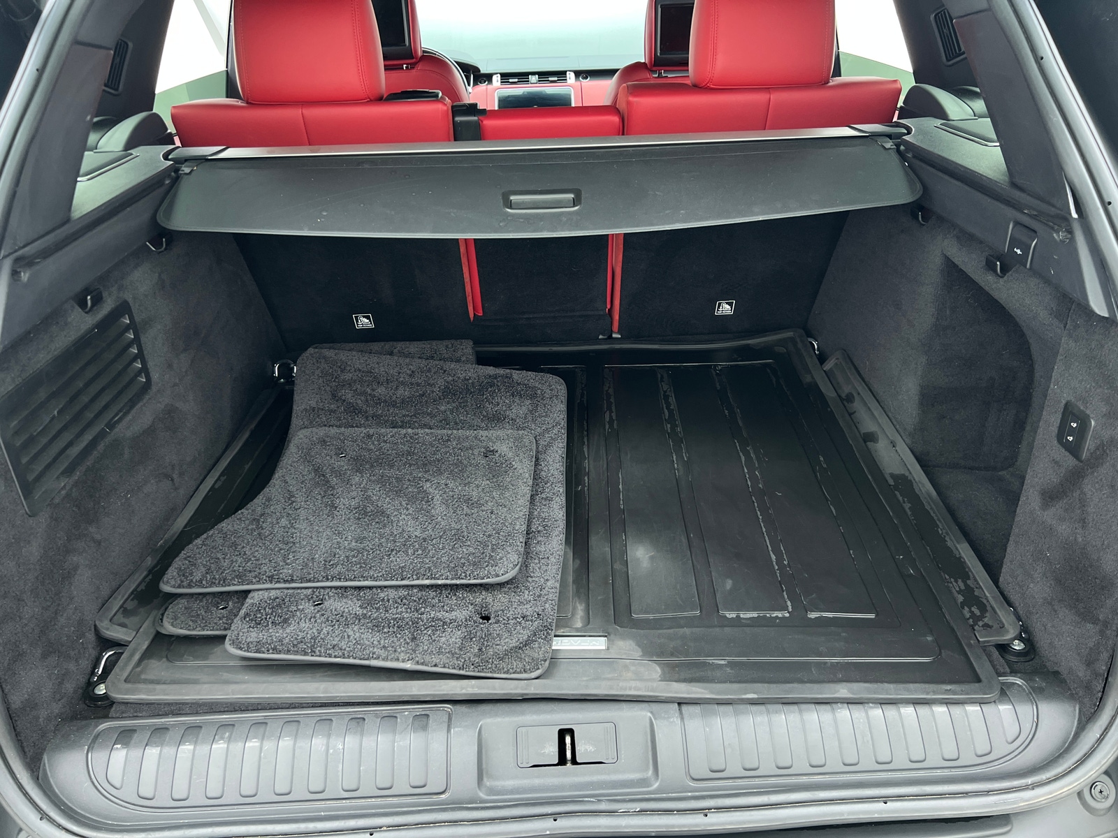 Thumbnail: 2018 Land Rover Range Rover Sport - 6