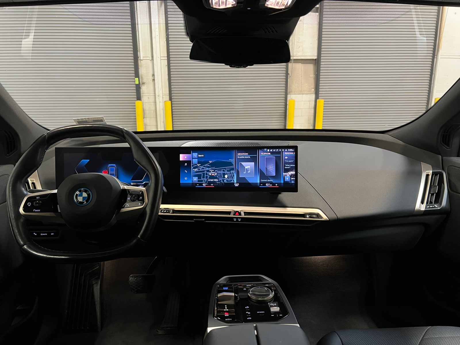 Thumbnail: 2022 BMW iX - 2