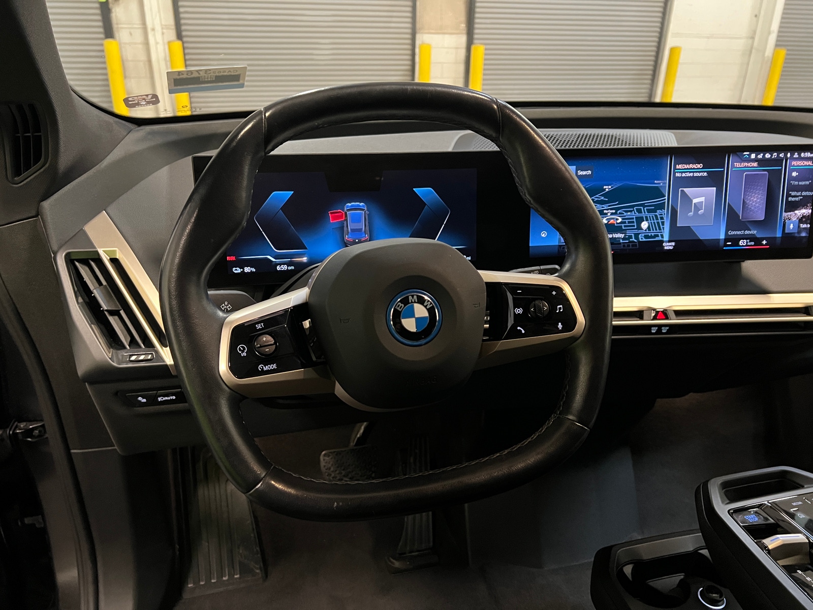 Thumbnail: 2022 BMW iX - 4