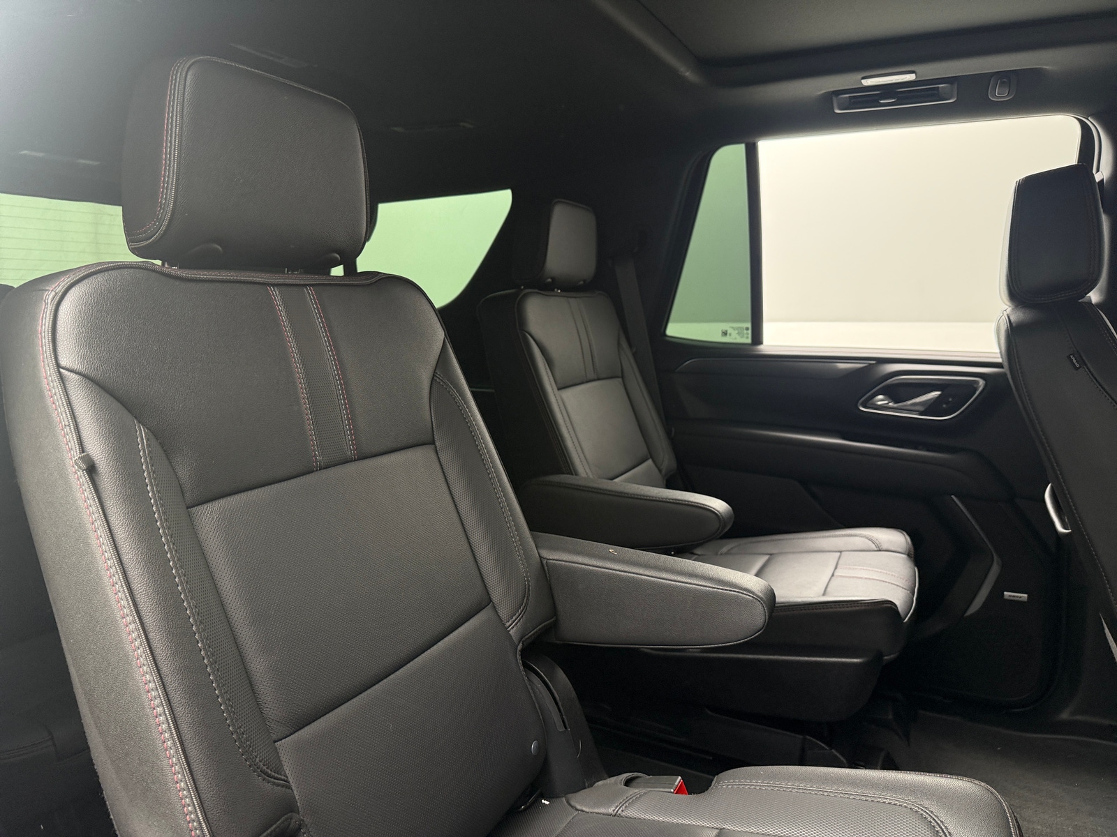 Thumbnail: 2023 Chevrolet Tahoe - 5