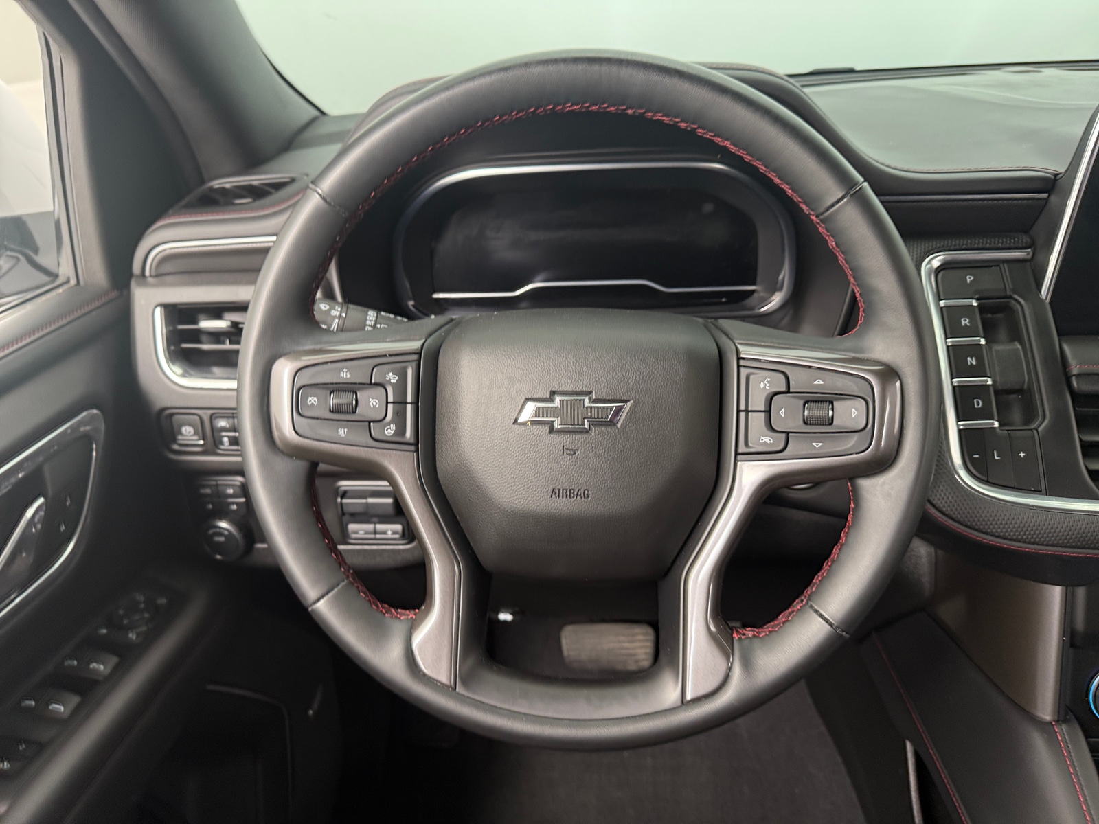 Thumbnail: 2023 Chevrolet Tahoe - 4