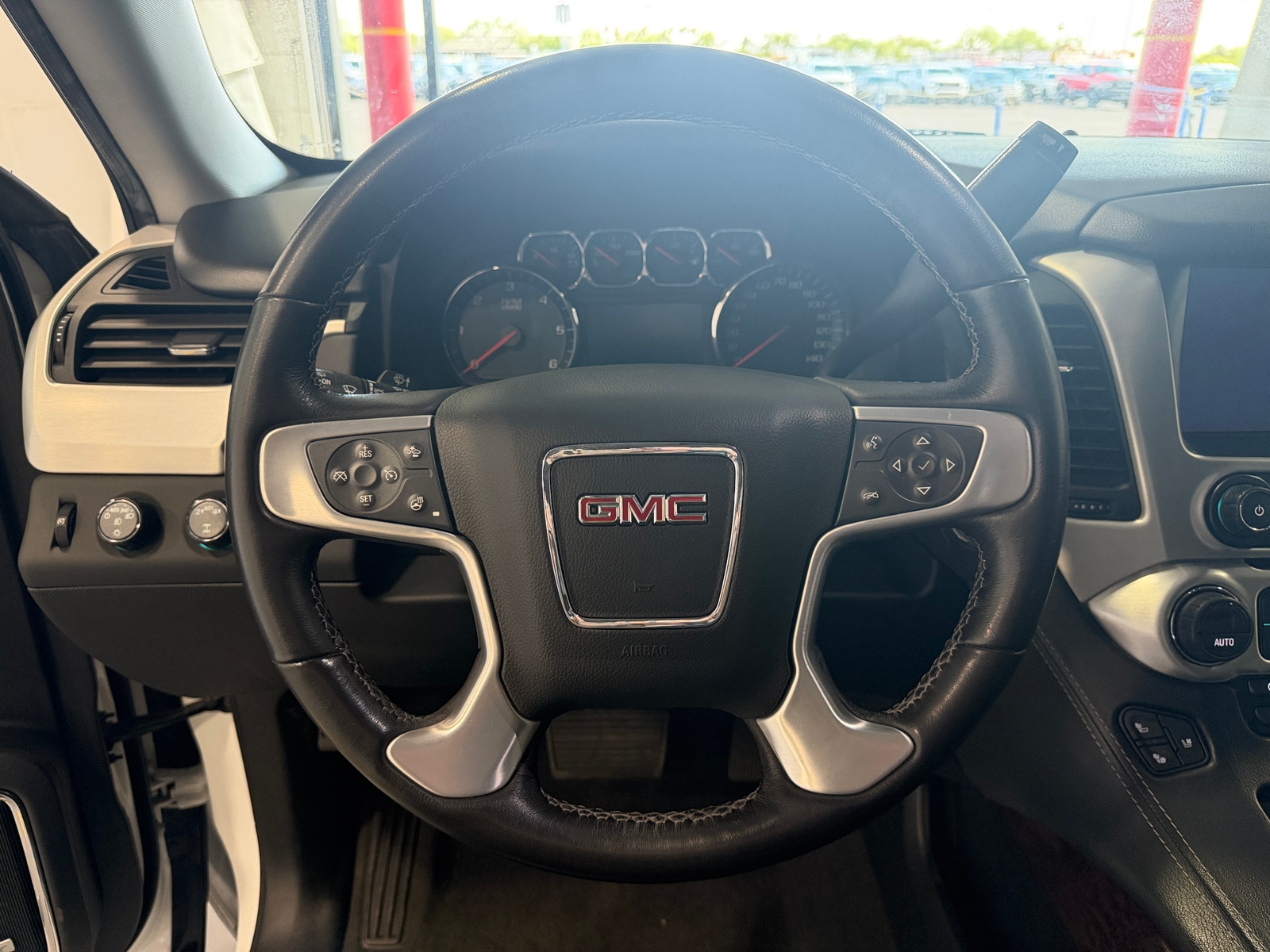 Thumbnail: 2020 GMC Yukon XL - 4