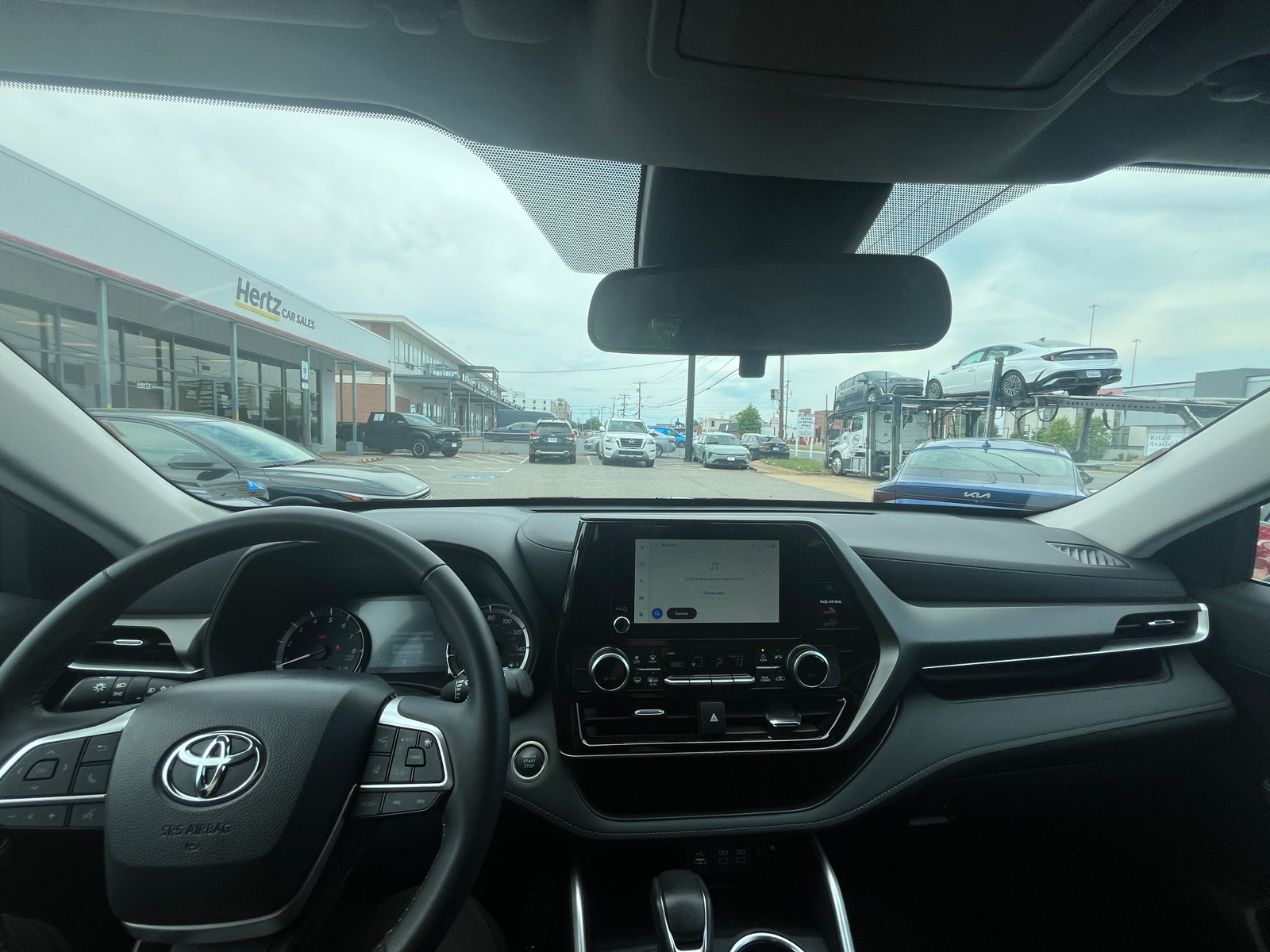 Thumbnail: 2025 Toyota Highlander - 3