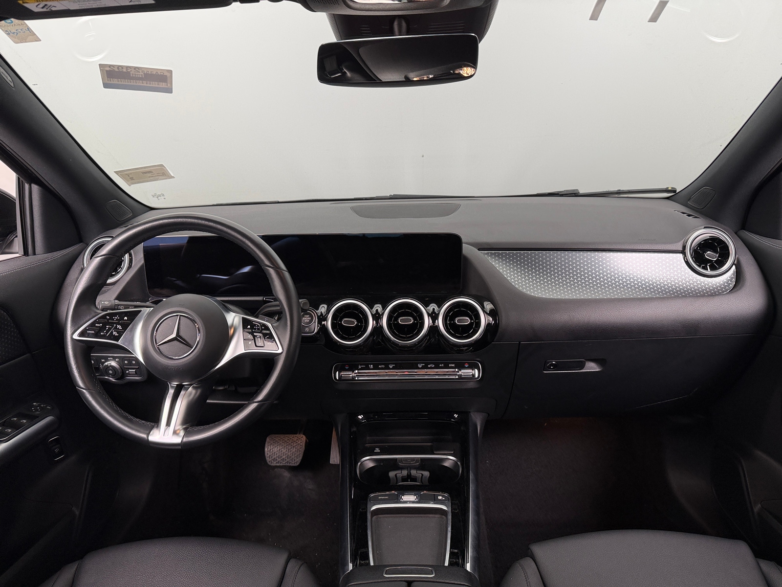 Thumbnail: 2025 Mercedes-Benz GLA - 2