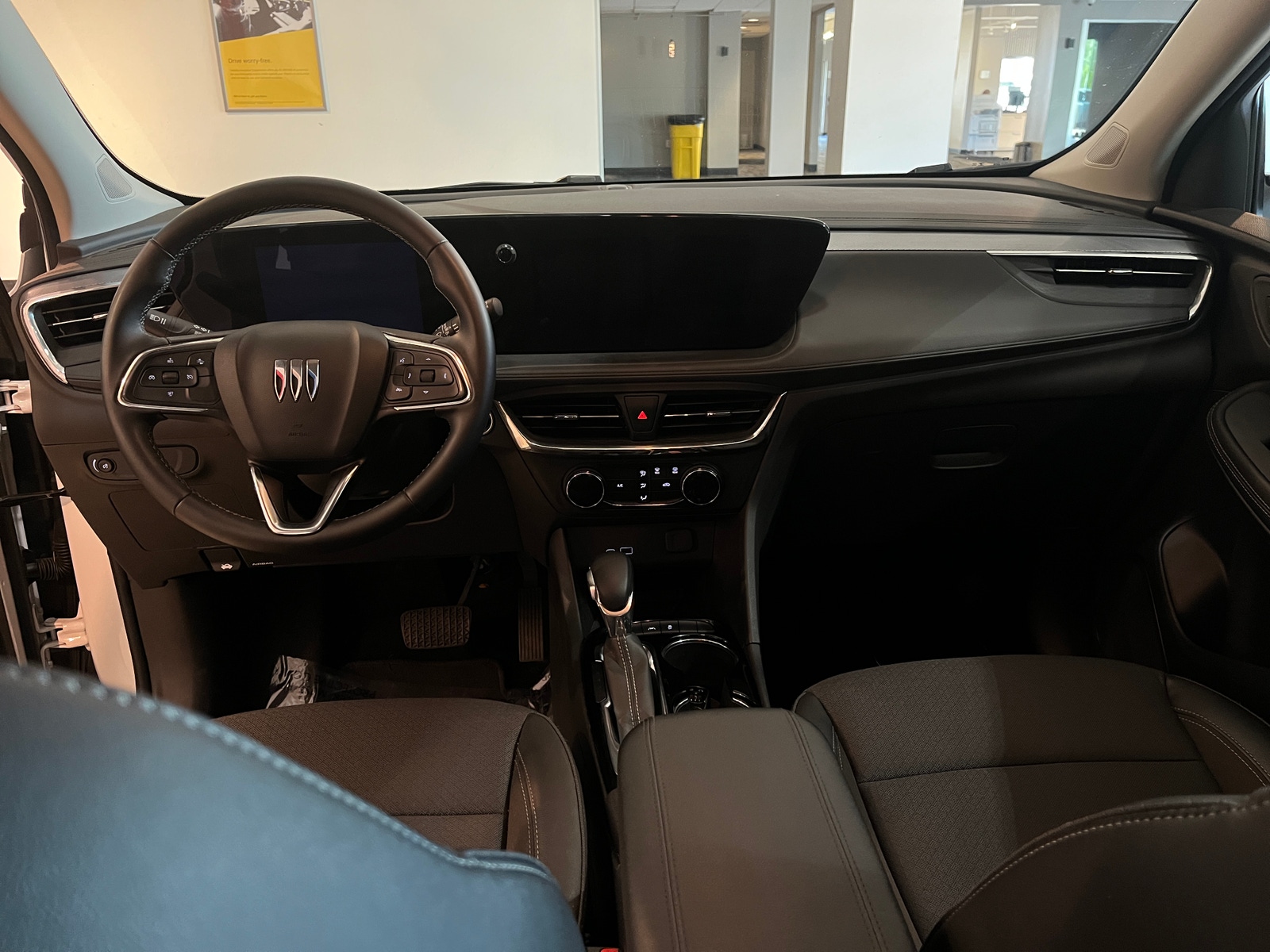 Thumbnail: 2025 Buick Encore GX - 3