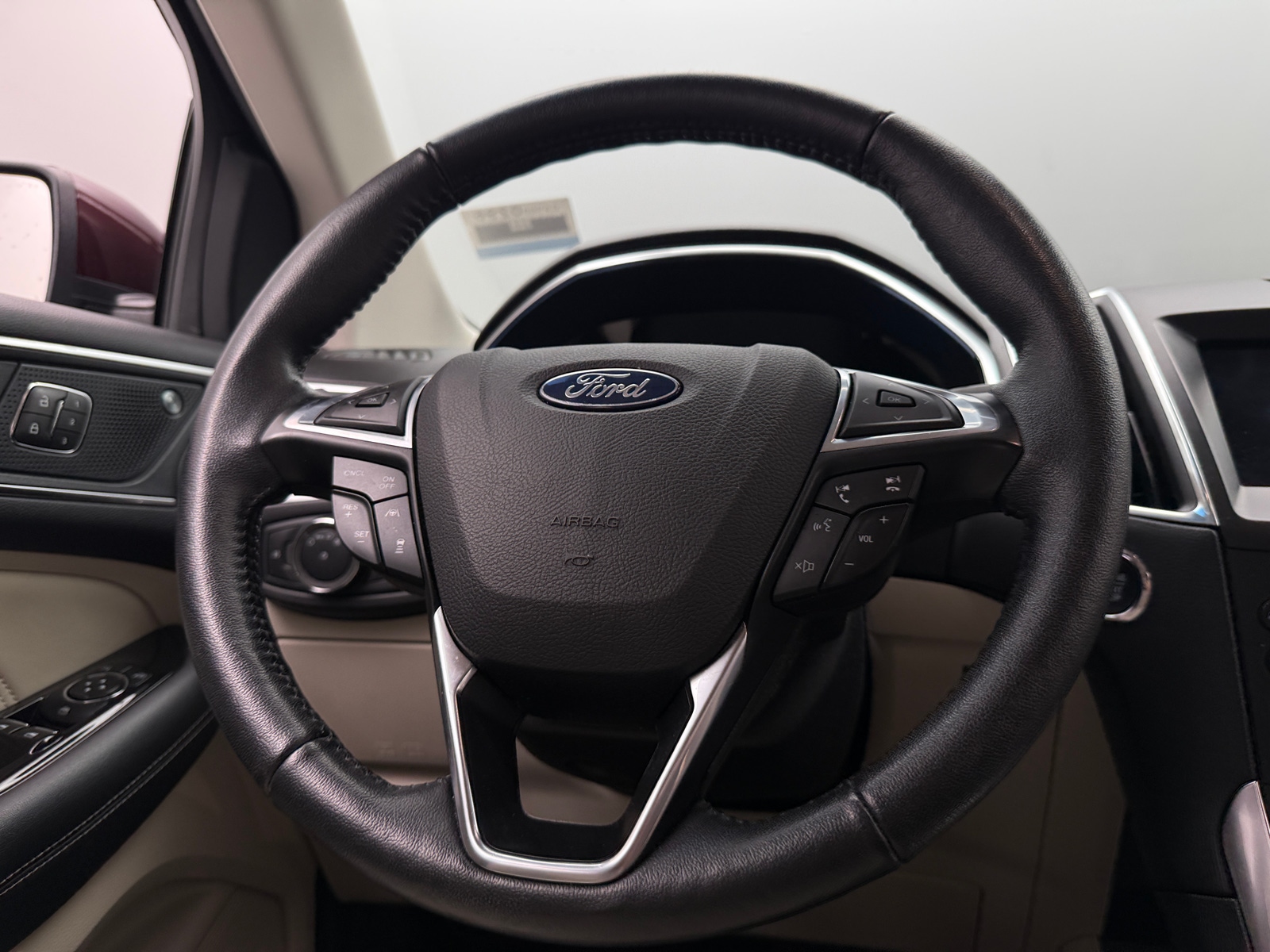 Thumbnail: 2020 Ford Edge - 4