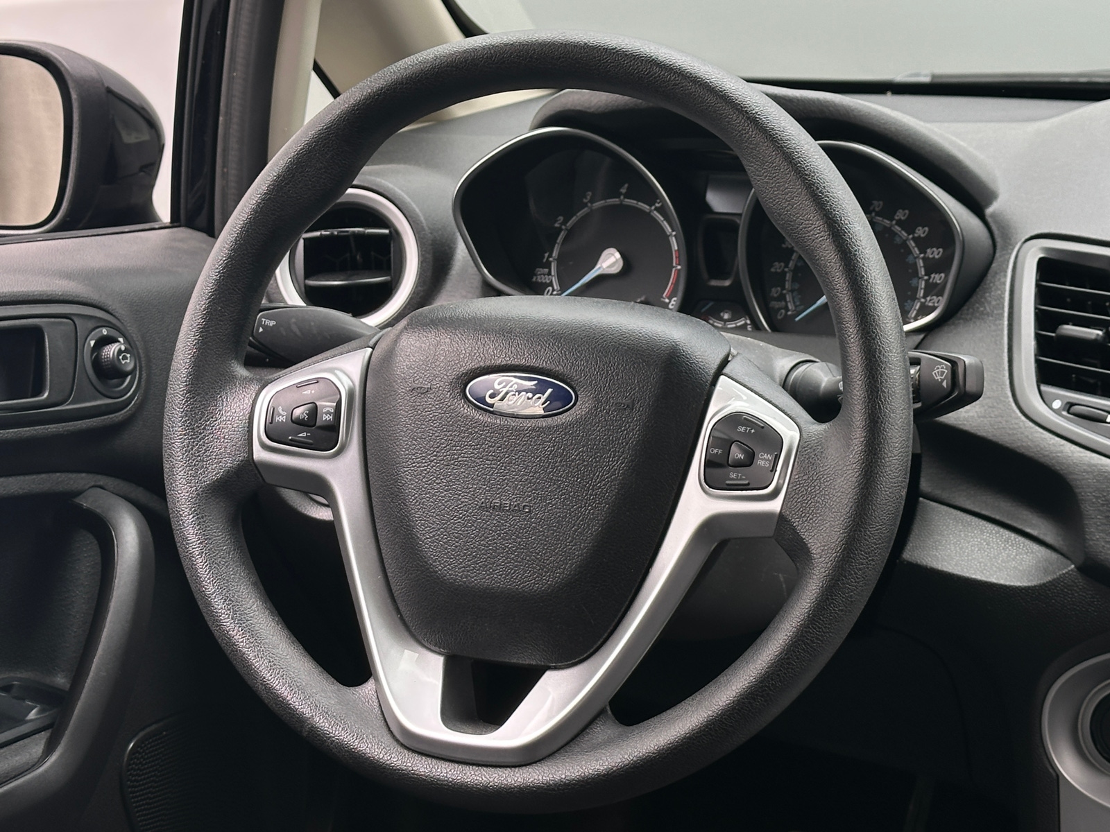 Thumbnail: 2018 Ford Fiesta - 5