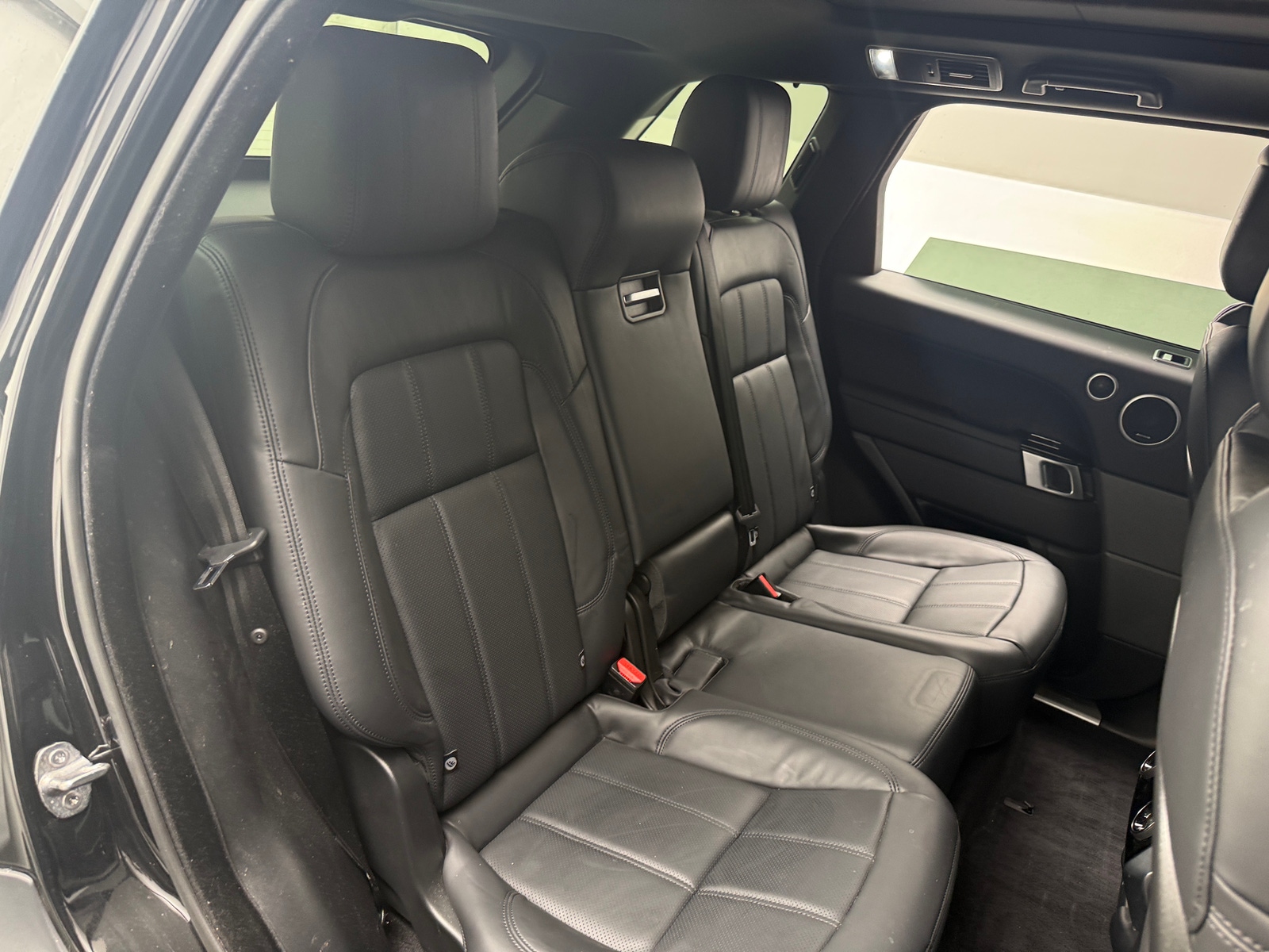 Thumbnail: 2022 Land Rover Range Rover Sport - 5