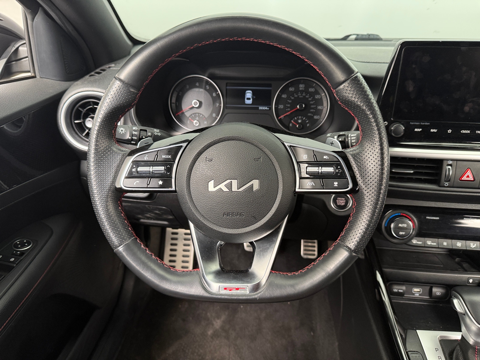 Thumbnail: 2023 Kia Forte - 4