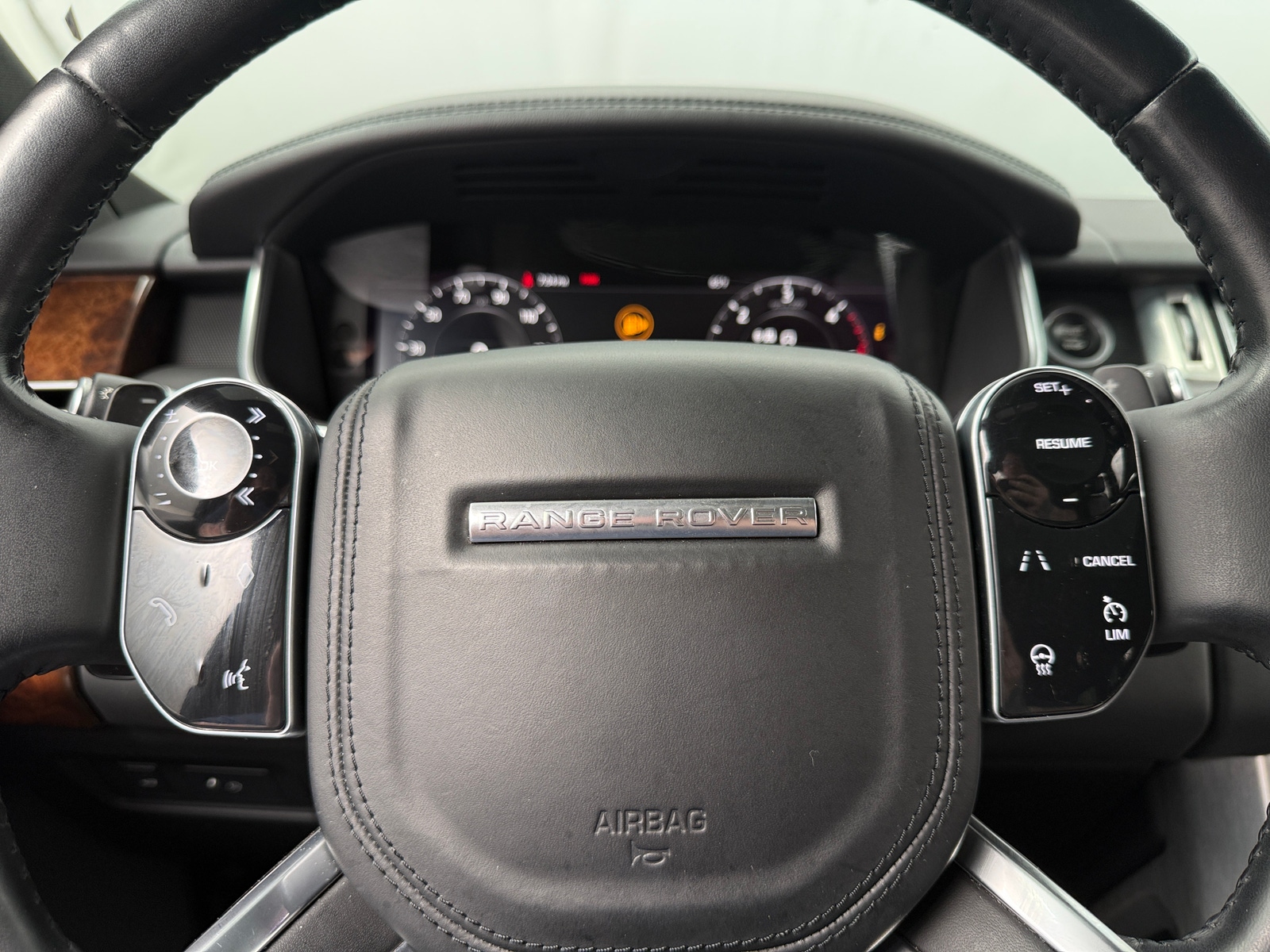 Thumbnail: 2020 Land Rover Range Rover - 4