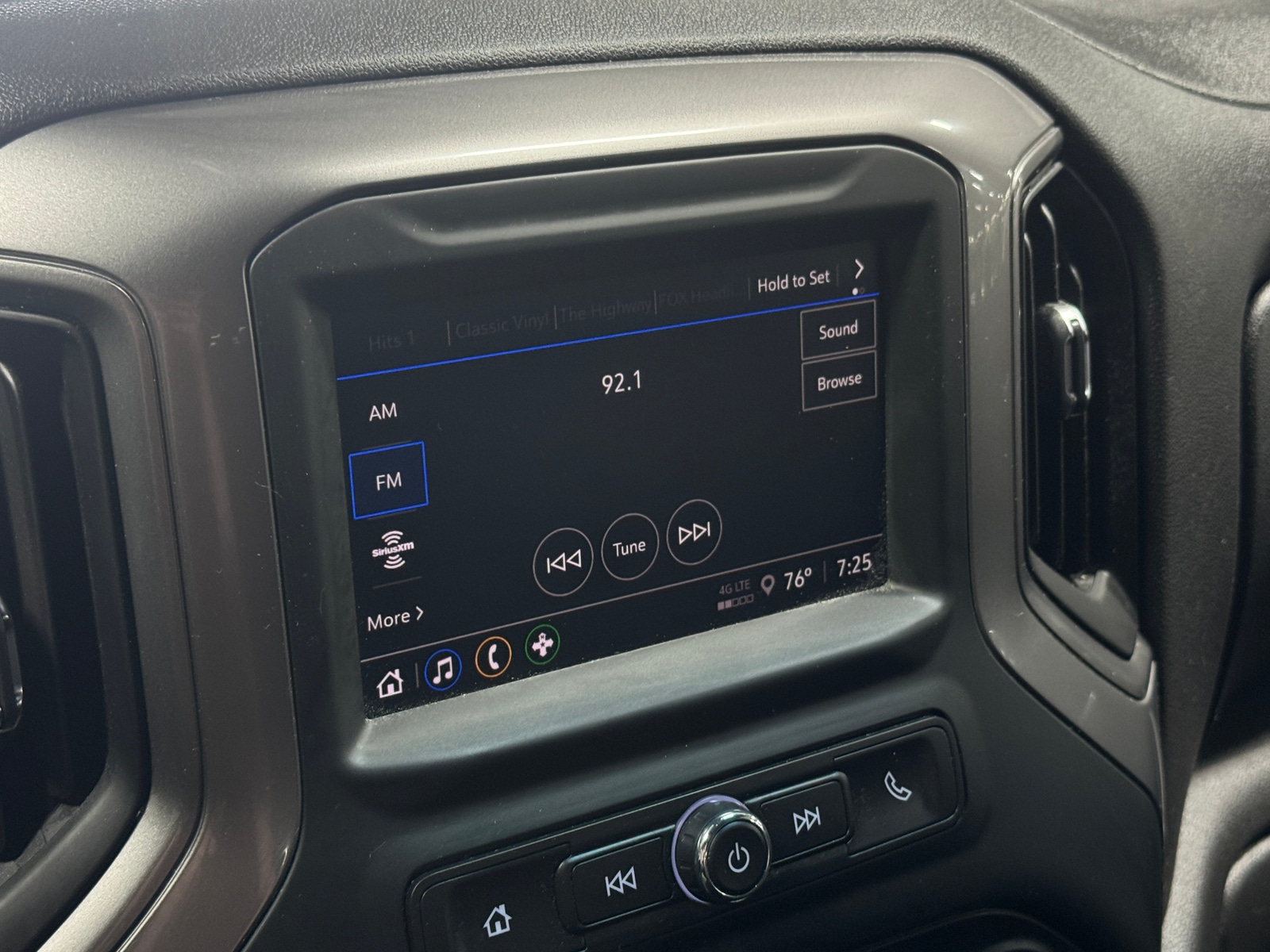 Thumbnail: 2024 Chevrolet Silverado 1500 - 4