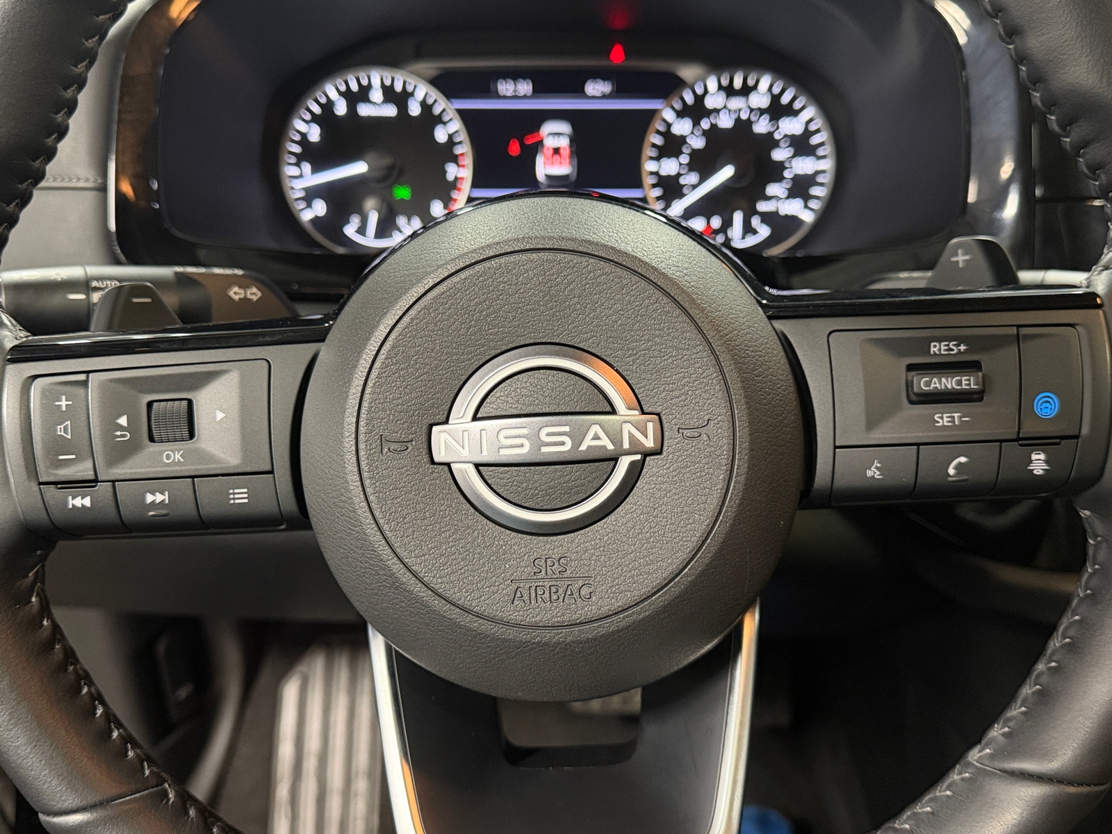 Thumbnail: 2024 Nissan Pathfinder - 4