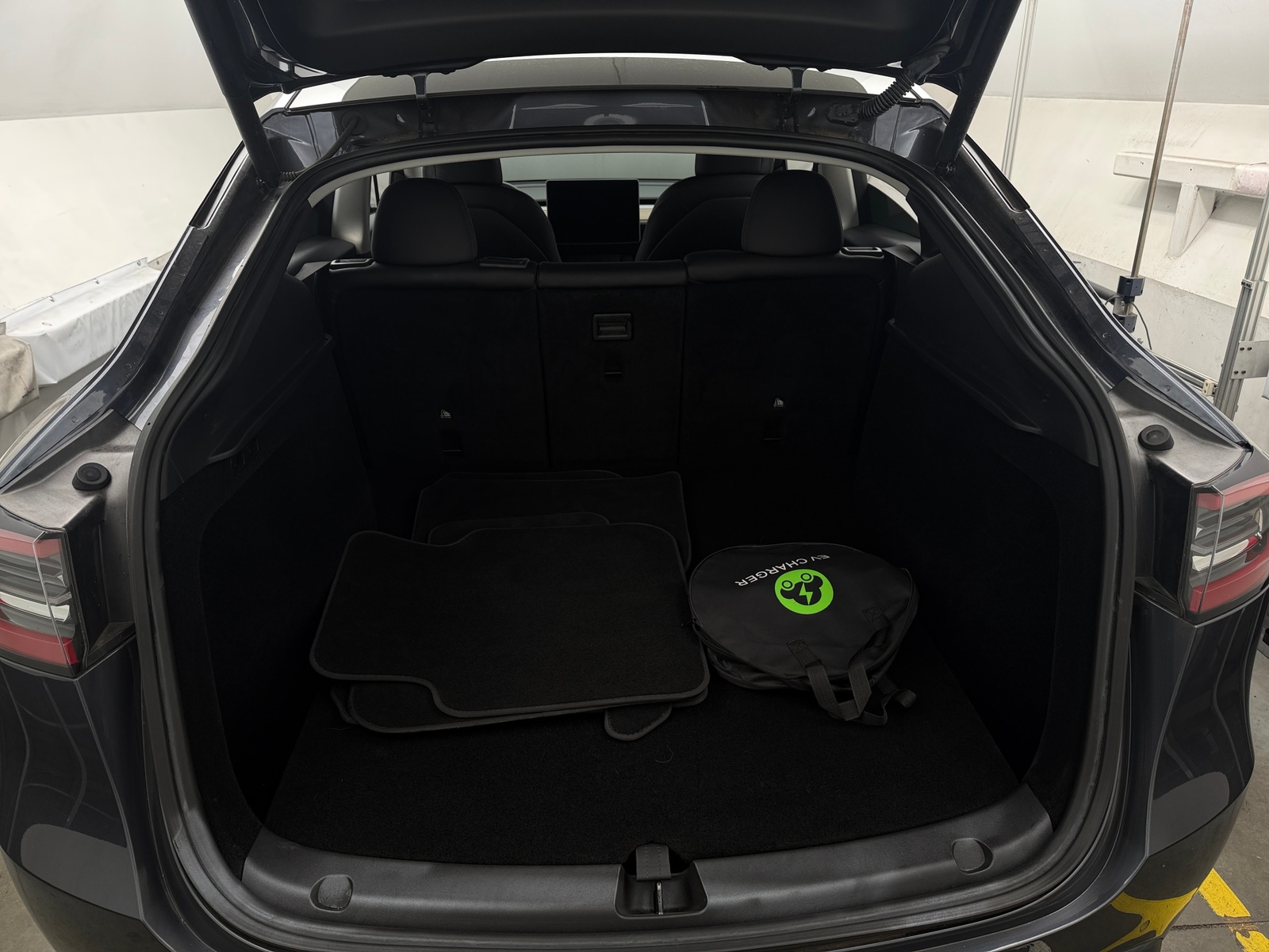 Thumbnail: 2022 Tesla Model Y - 6
