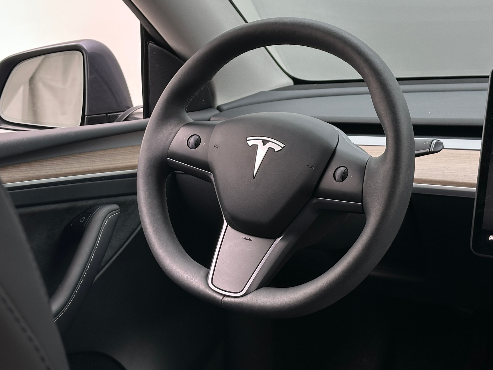 Thumbnail: 2023 Tesla Model Y - 4