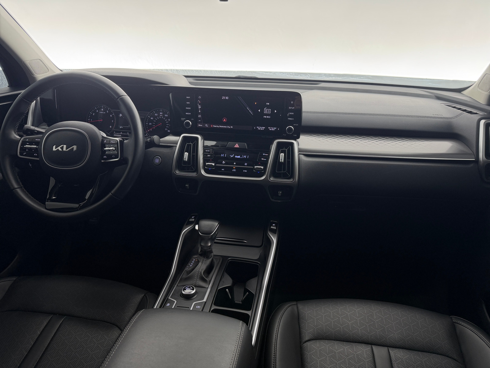 Thumbnail: 2023 Kia Sorento - 2