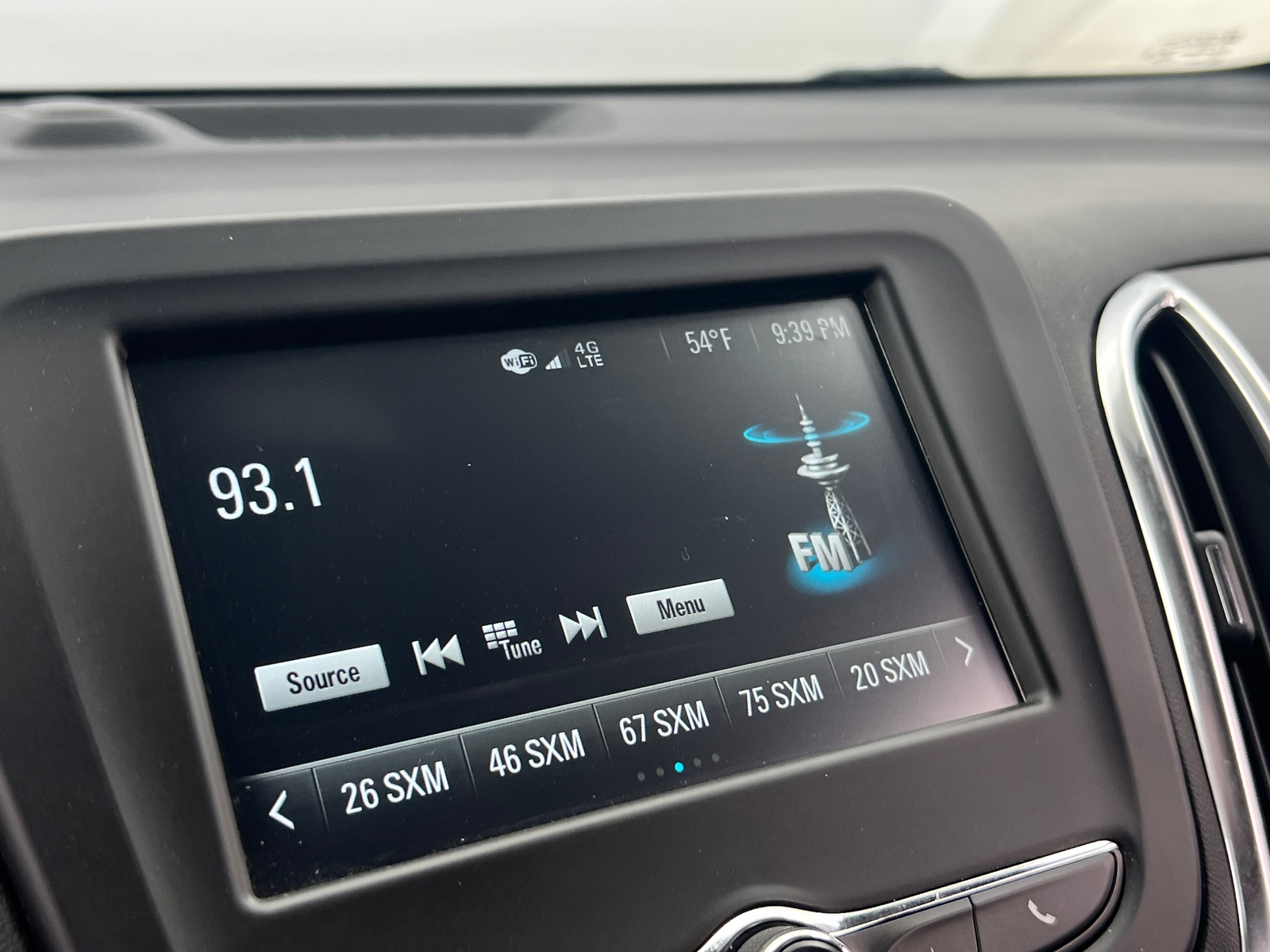 Thumbnail: 2018 Chevrolet Equinox - 4