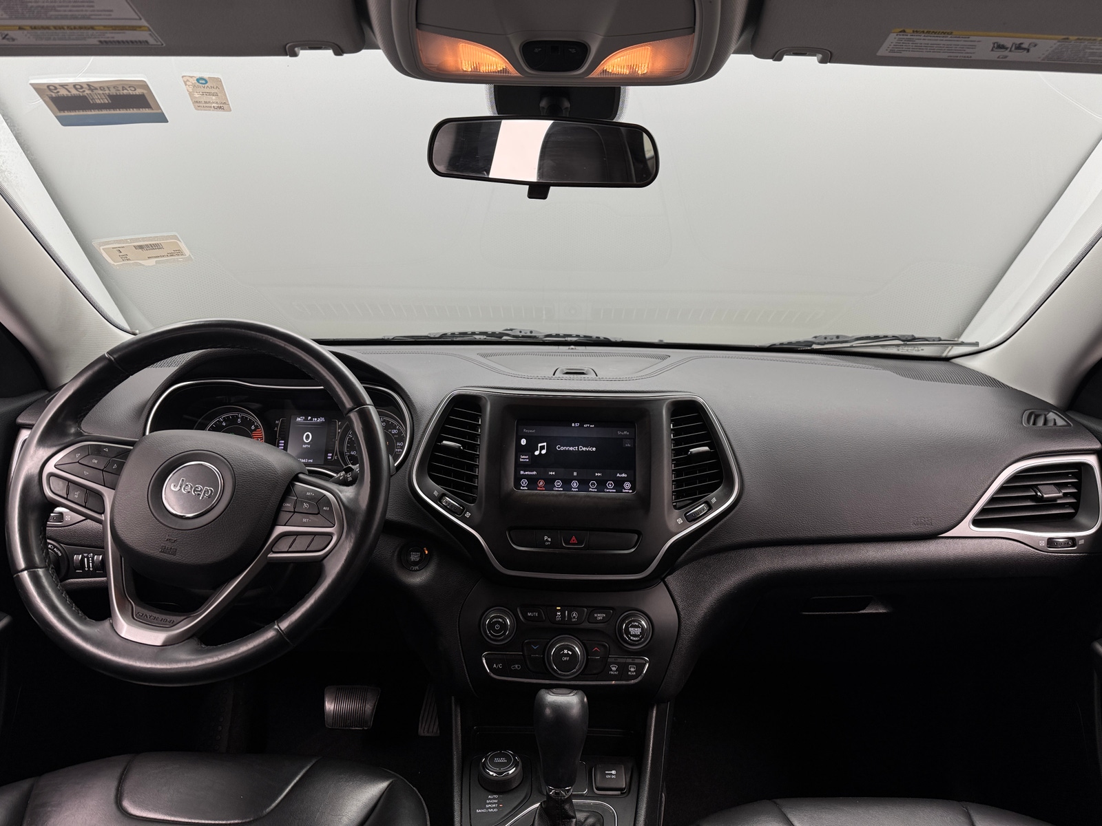 Thumbnail: 2019 Jeep Cherokee - 3