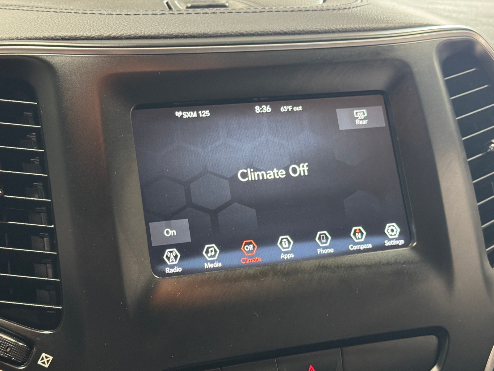 Thumbnail: 2019 Jeep Cherokee - 4