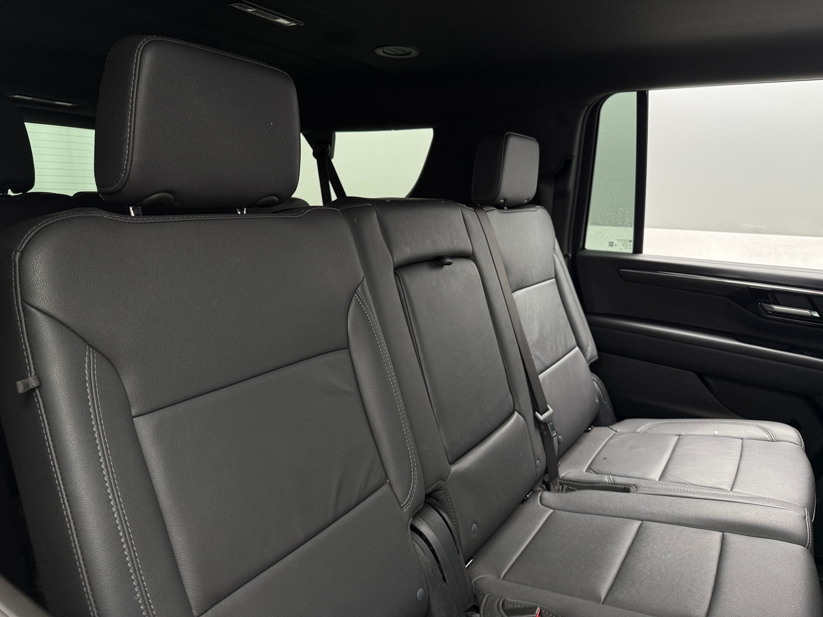 Thumbnail: 2025 Chevrolet Suburban - 5