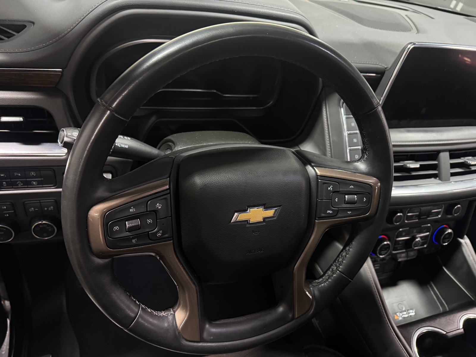 Thumbnail: 2023 Chevrolet Suburban - 4