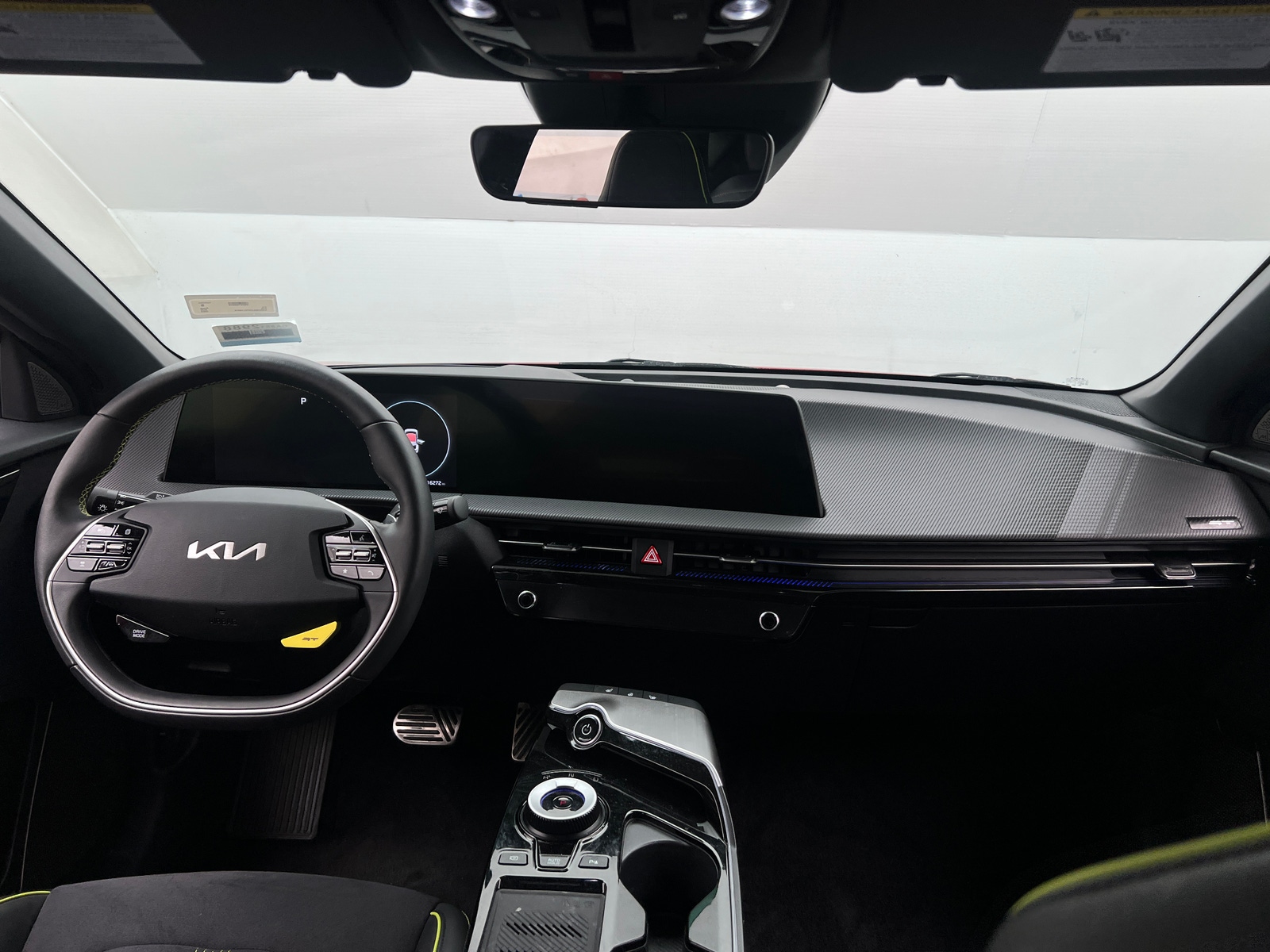 Thumbnail: 2023 Kia EV6 - 3