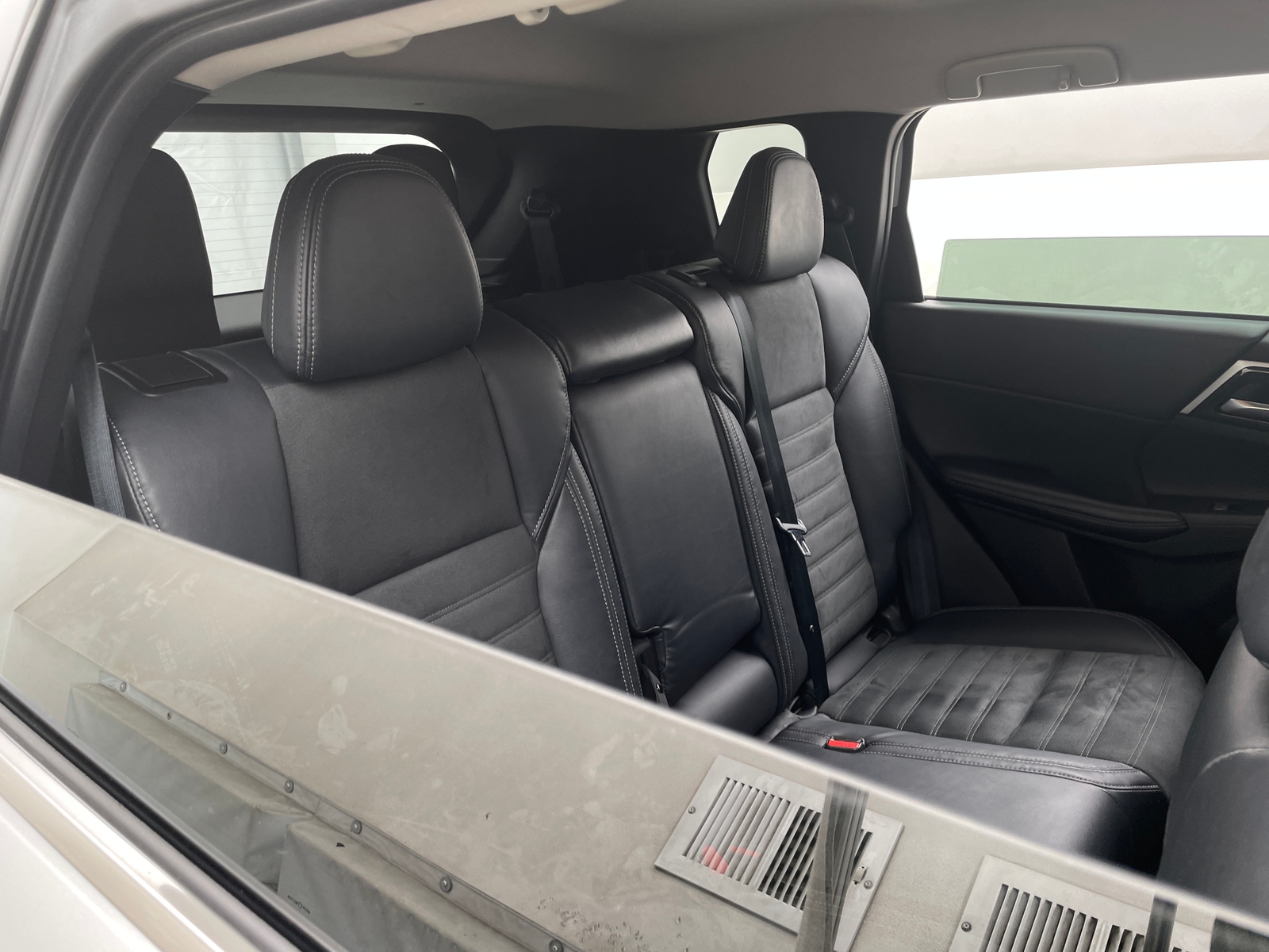 Thumbnail: 2022 Mitsubishi Outlander - 6