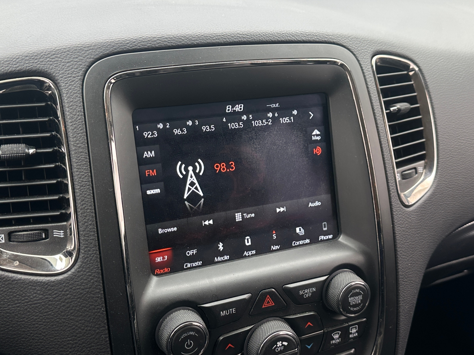 Thumbnail: 2019 Dodge Durango - 3