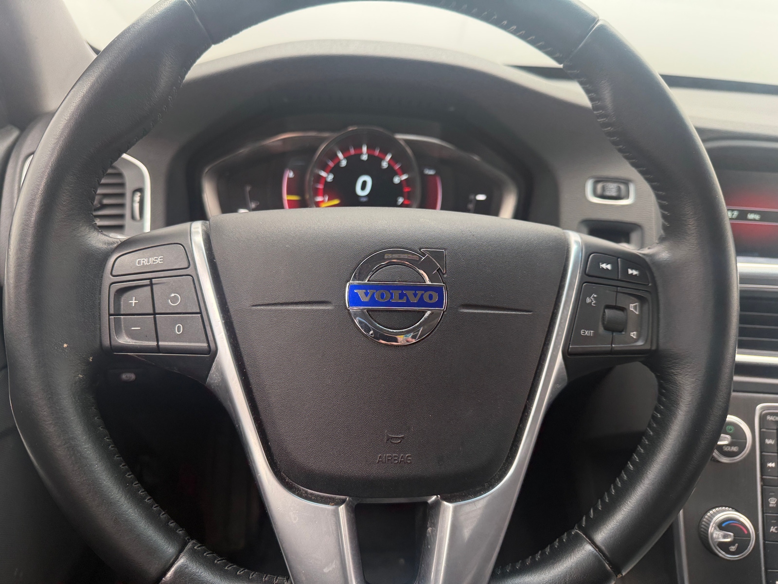 Thumbnail: 2016 Volvo S60 - 4