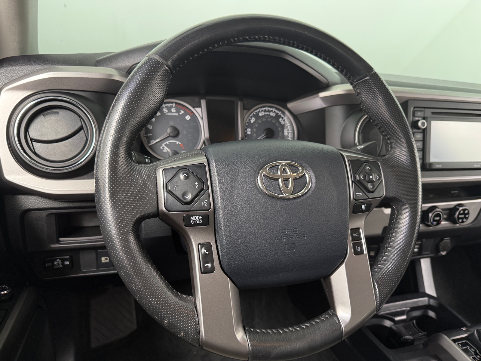 Thumbnail: 2018 Toyota Tacoma - 5