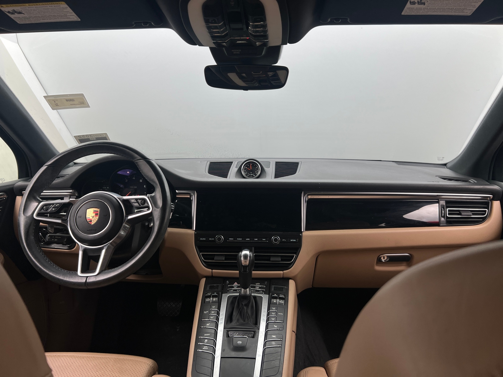Thumbnail: 2020 Porsche Macan - 3