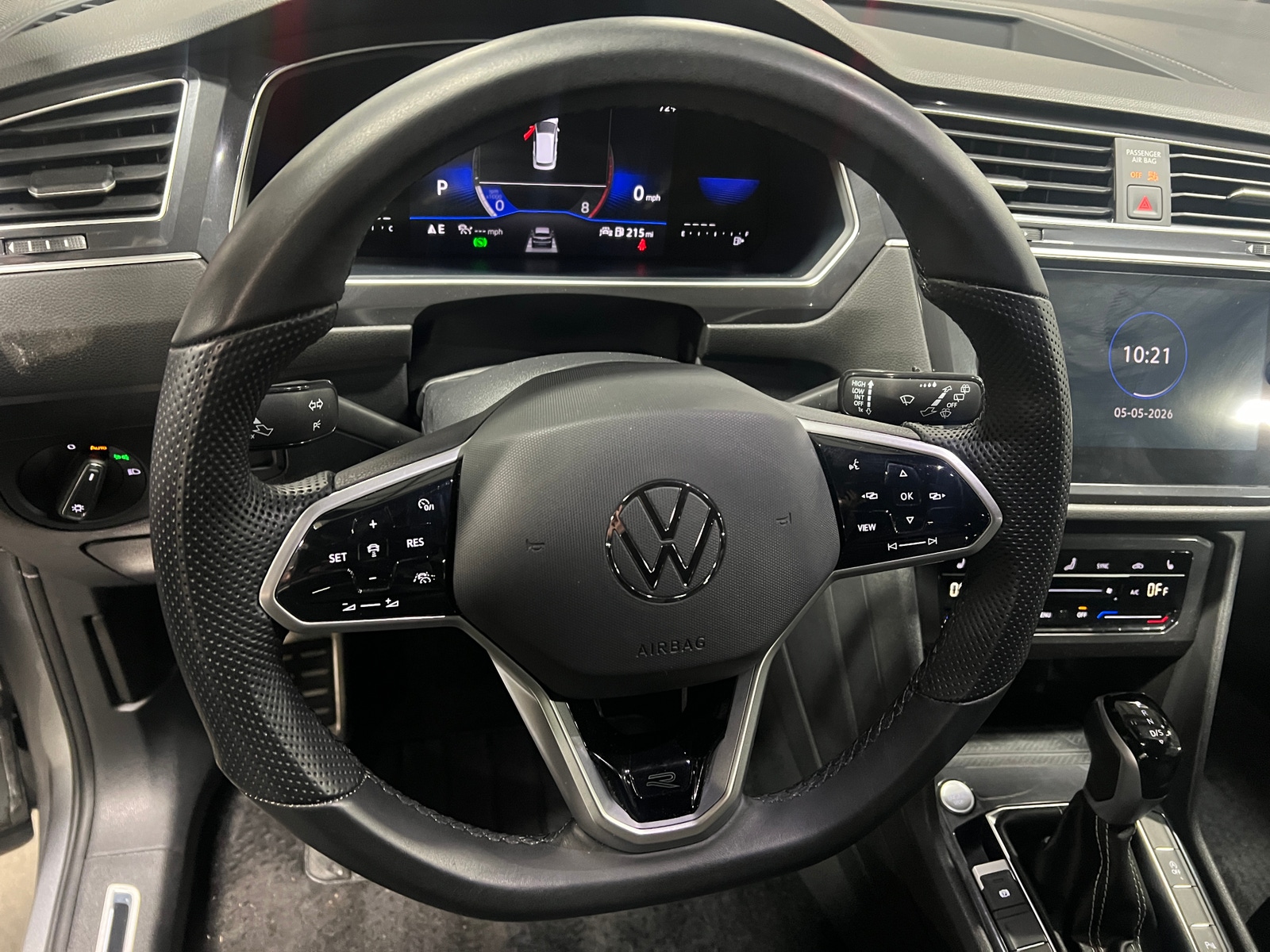 Thumbnail: 2024 Volkswagen Tiguan - 4