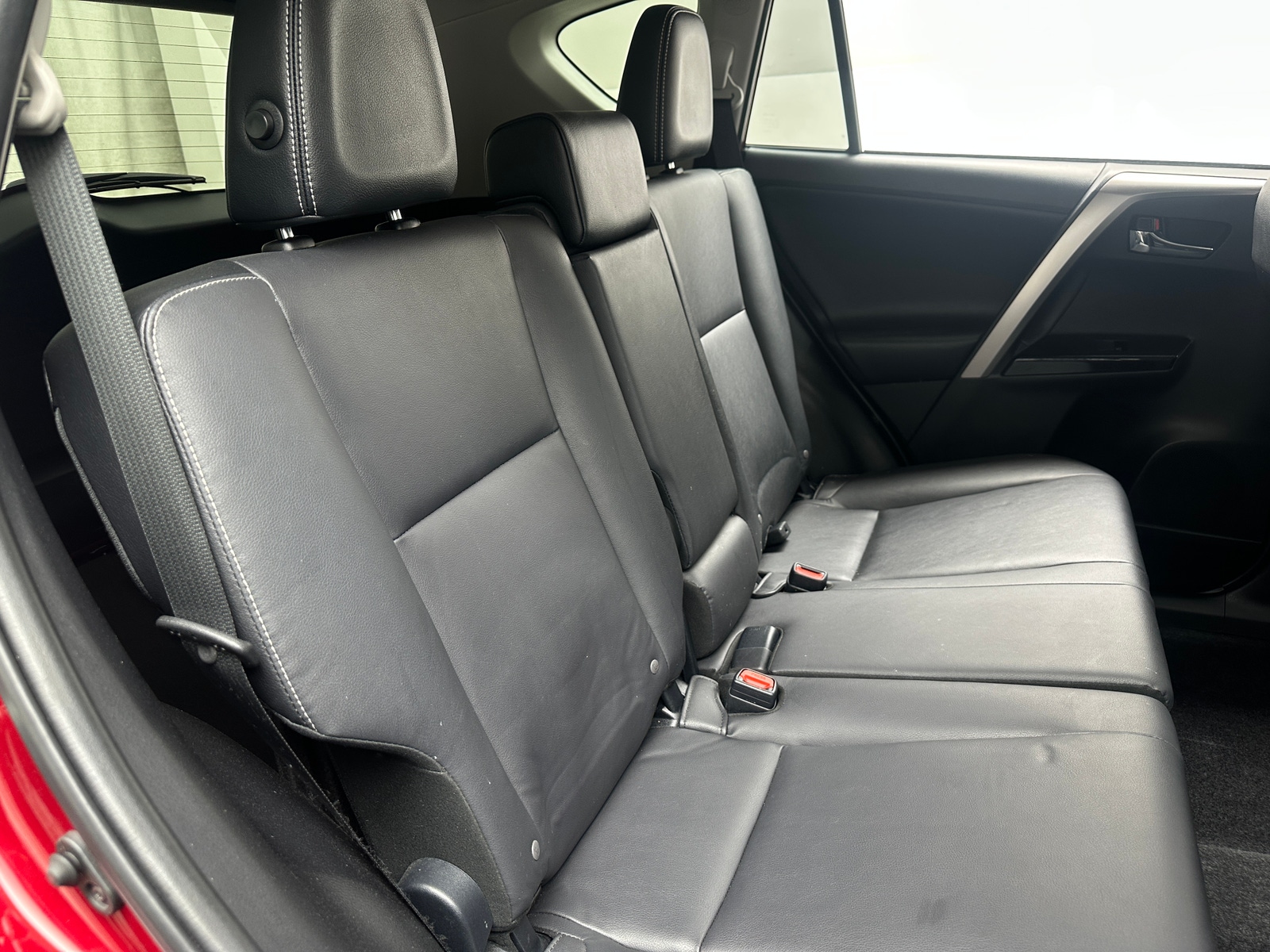 Thumbnail: 2018 Toyota RAV4 - 5