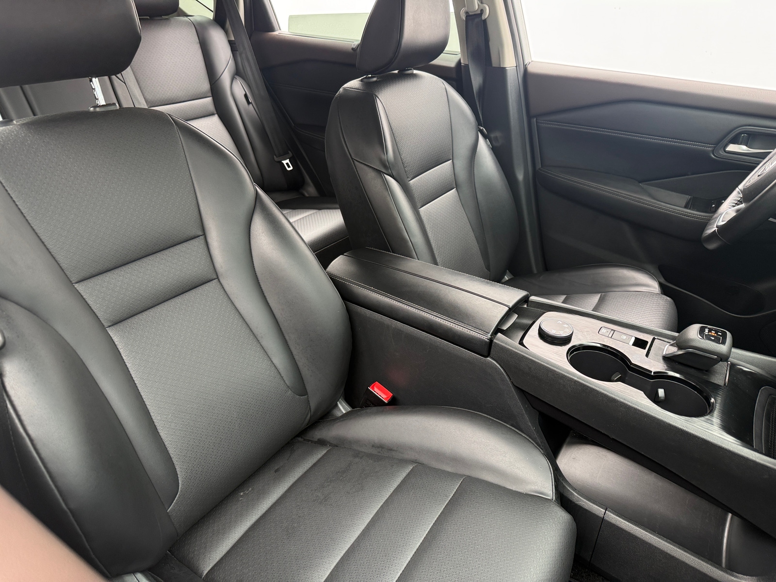 Thumbnail: 2023 Nissan Rogue - 2