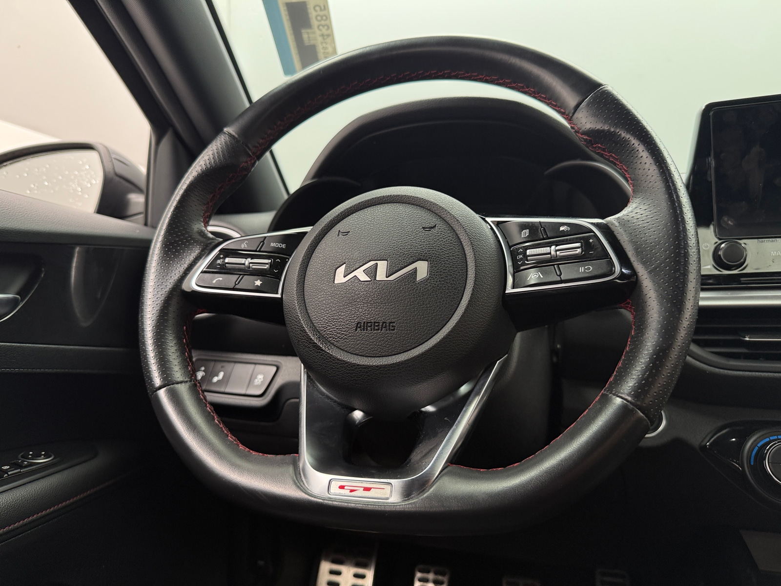 Thumbnail: 2024 Kia Forte - 4