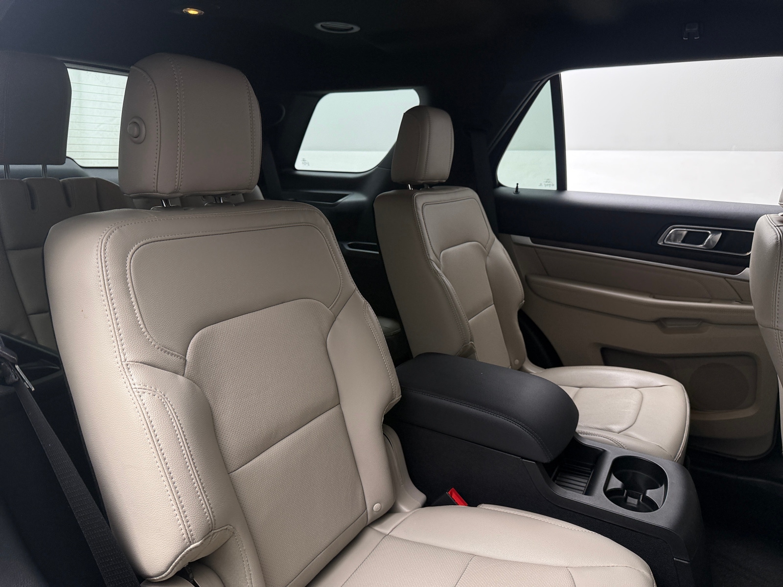 Thumbnail: 2018 Ford Explorer - 5