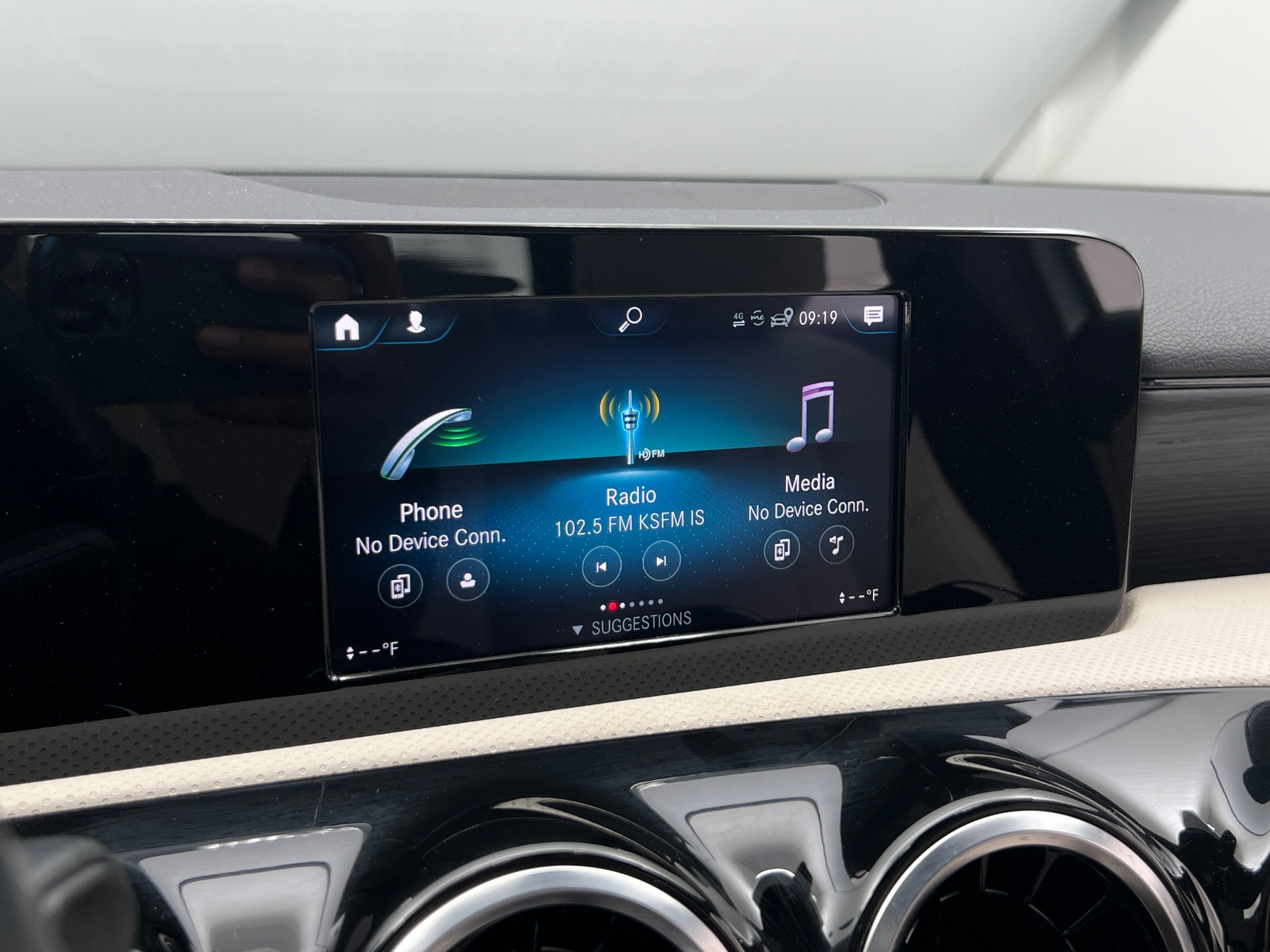 Thumbnail: 2020 Mercedes-Benz A-Class - 3