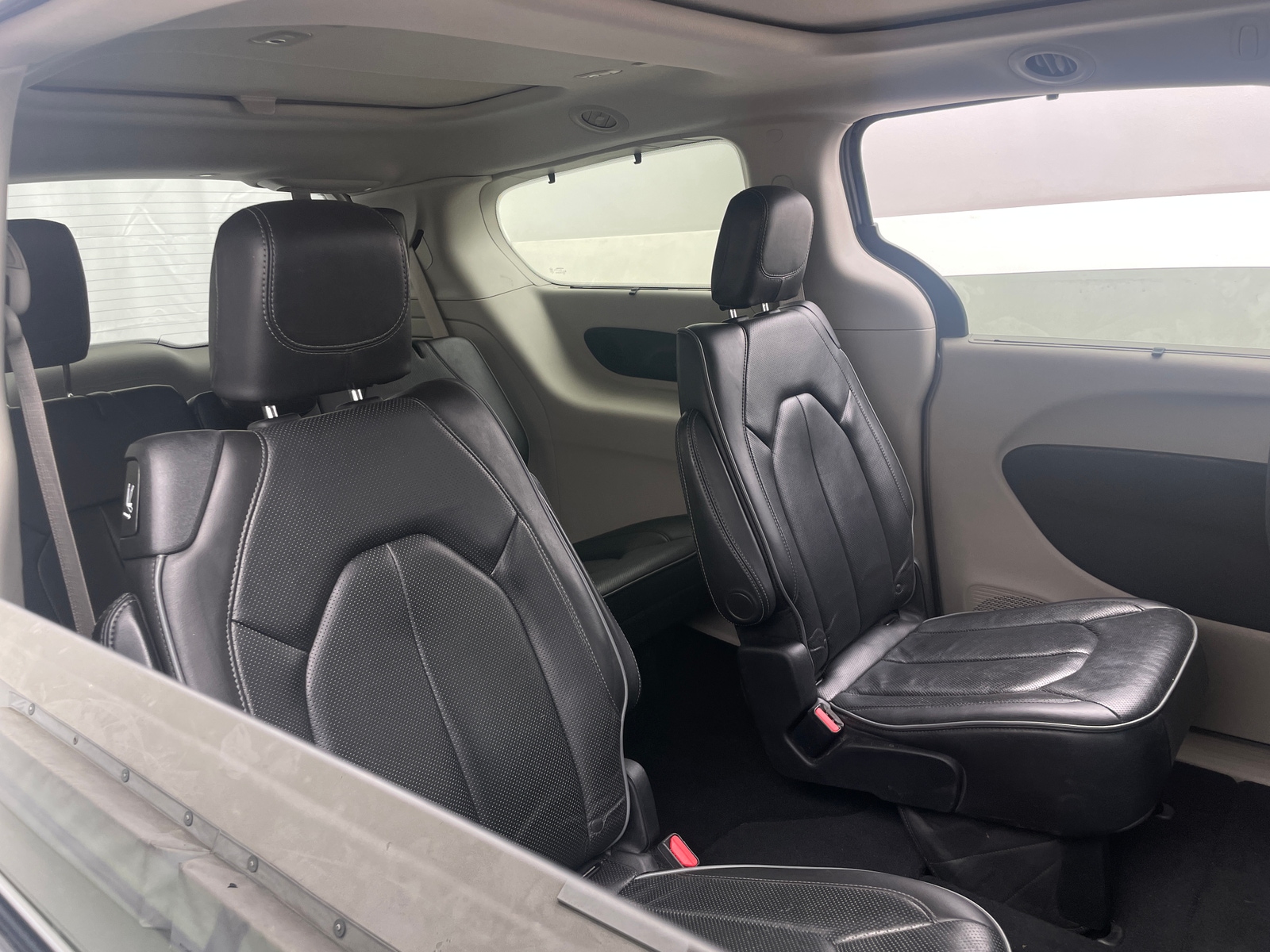 Thumbnail: 2020 Chrysler Pacifica - 5